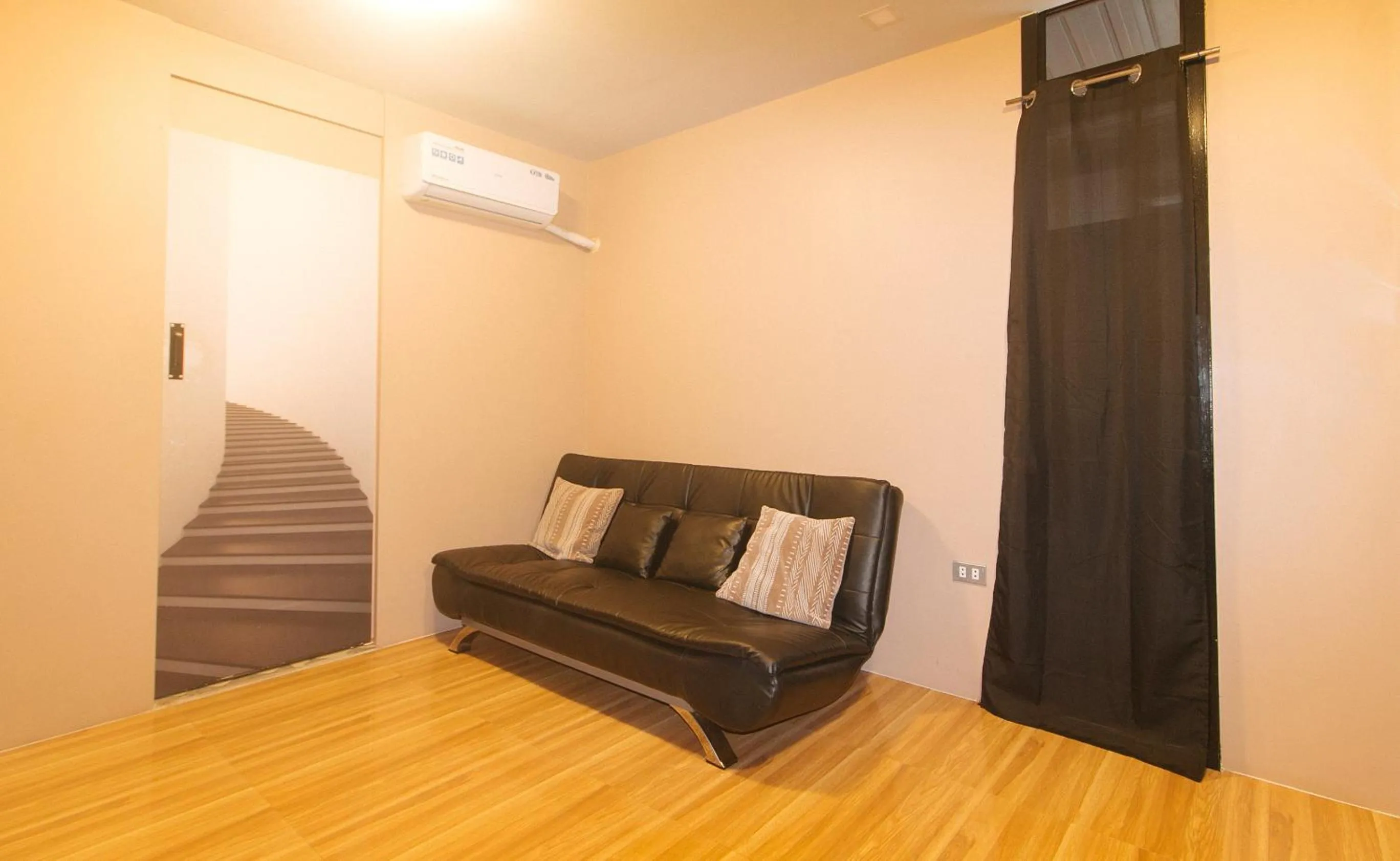 Seating area in RedDoorz @ Dolce Cabanas Beach Resort