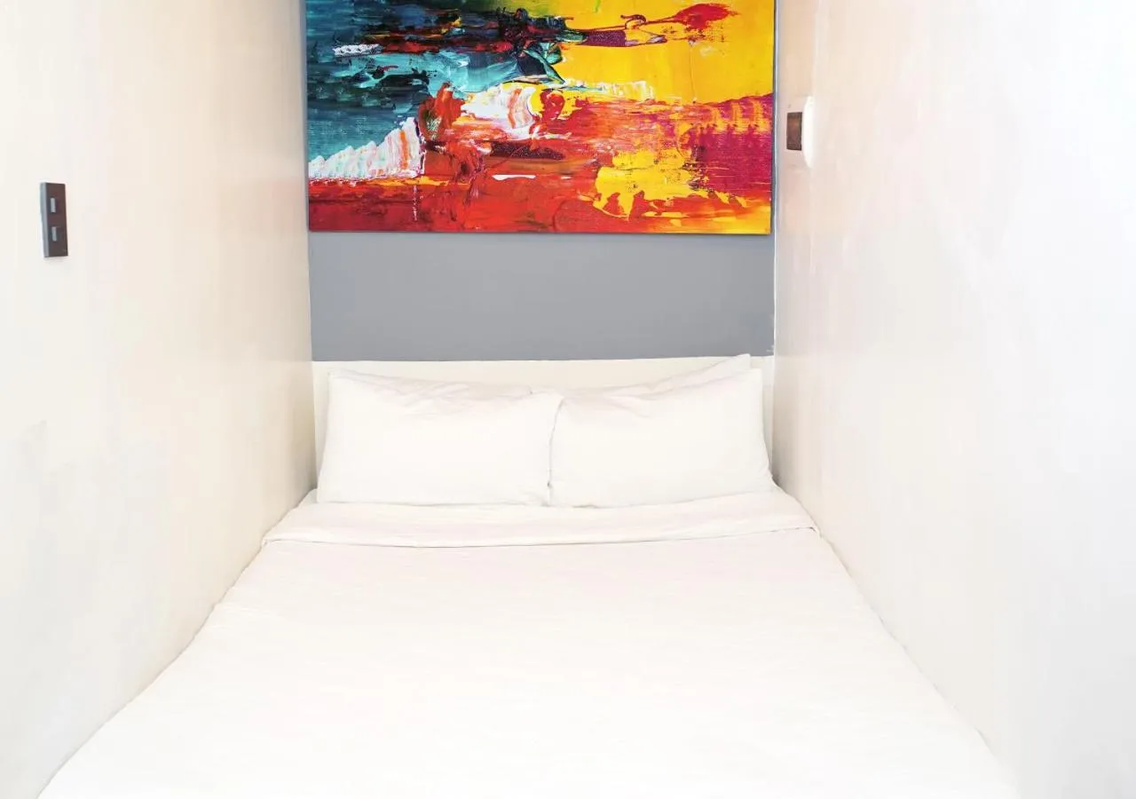 Bed in mySTAY Hotel BGC South