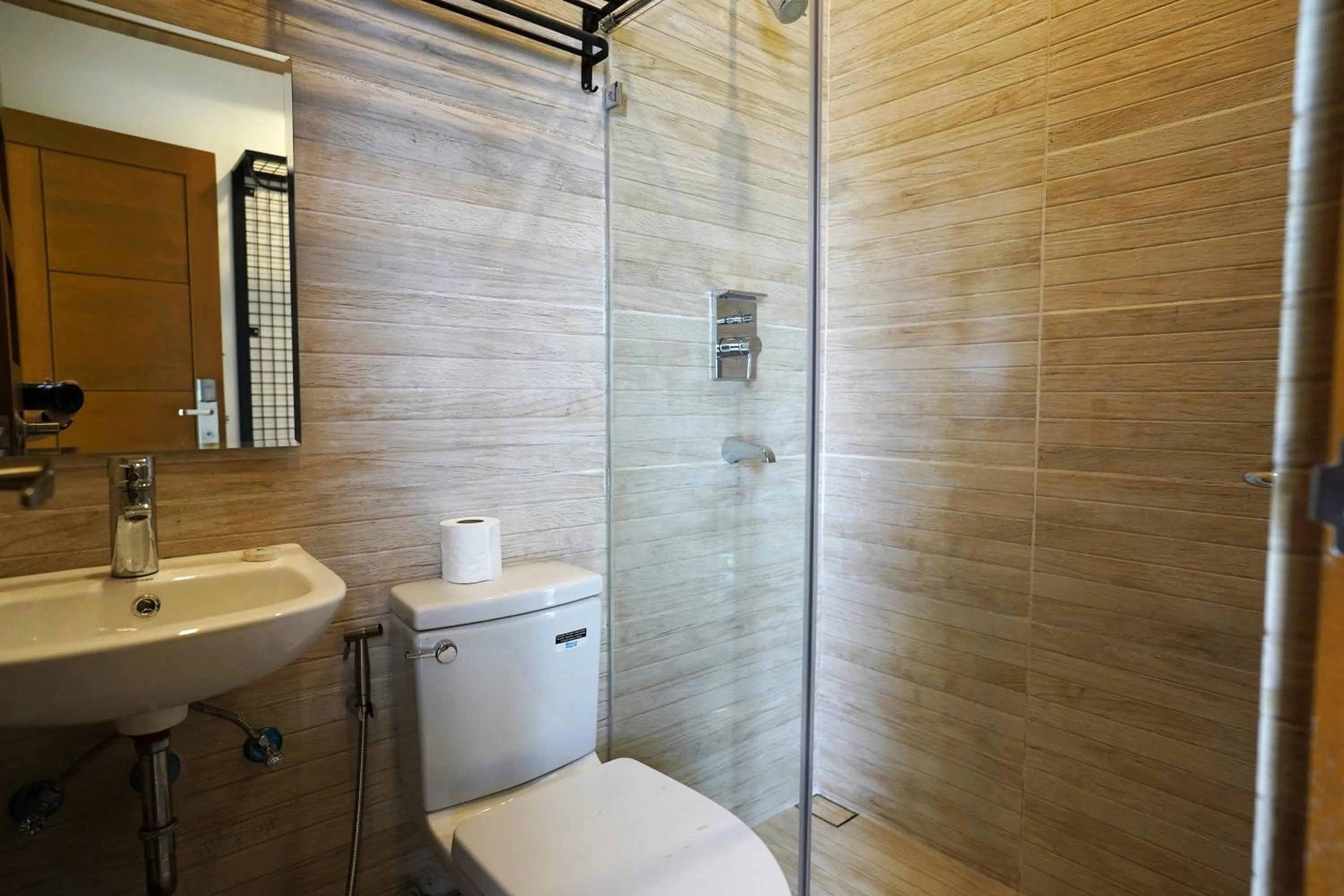 Shower in Lighthouse Point Hotel