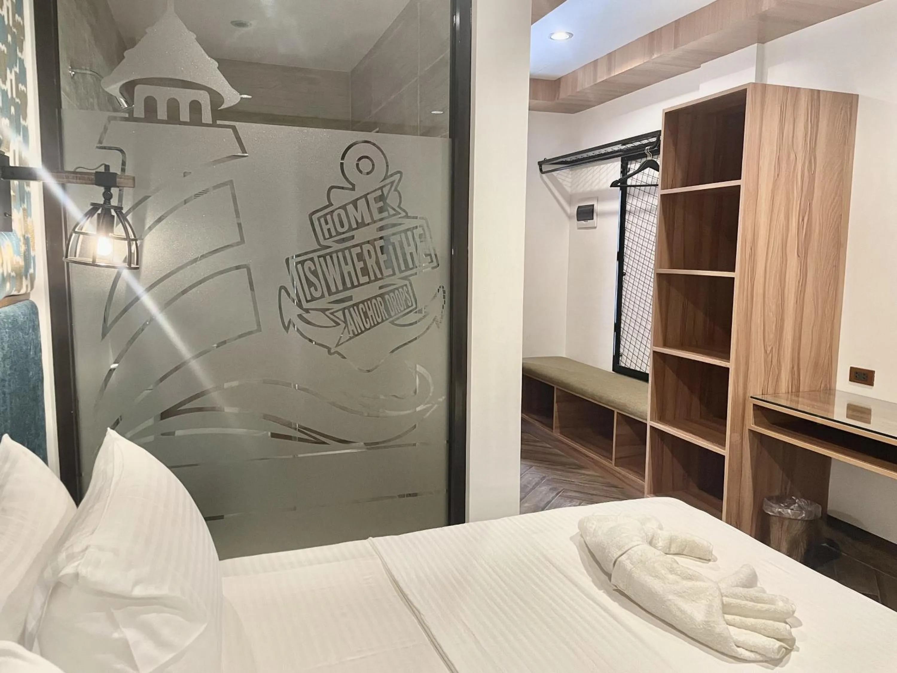 Bed in Lighthouse Point Hotel