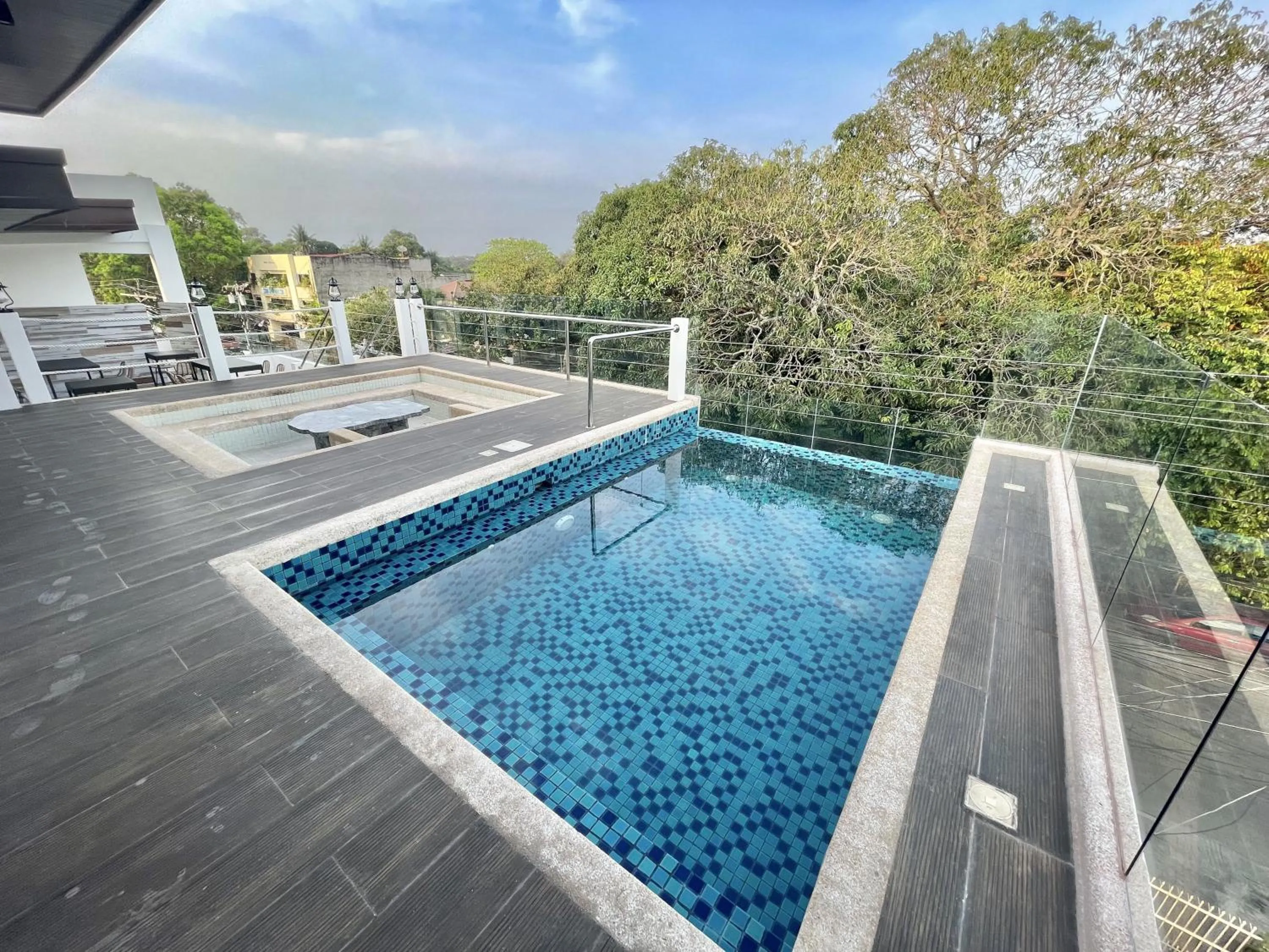 Lounge or bar in Lighthouse Point Hotel