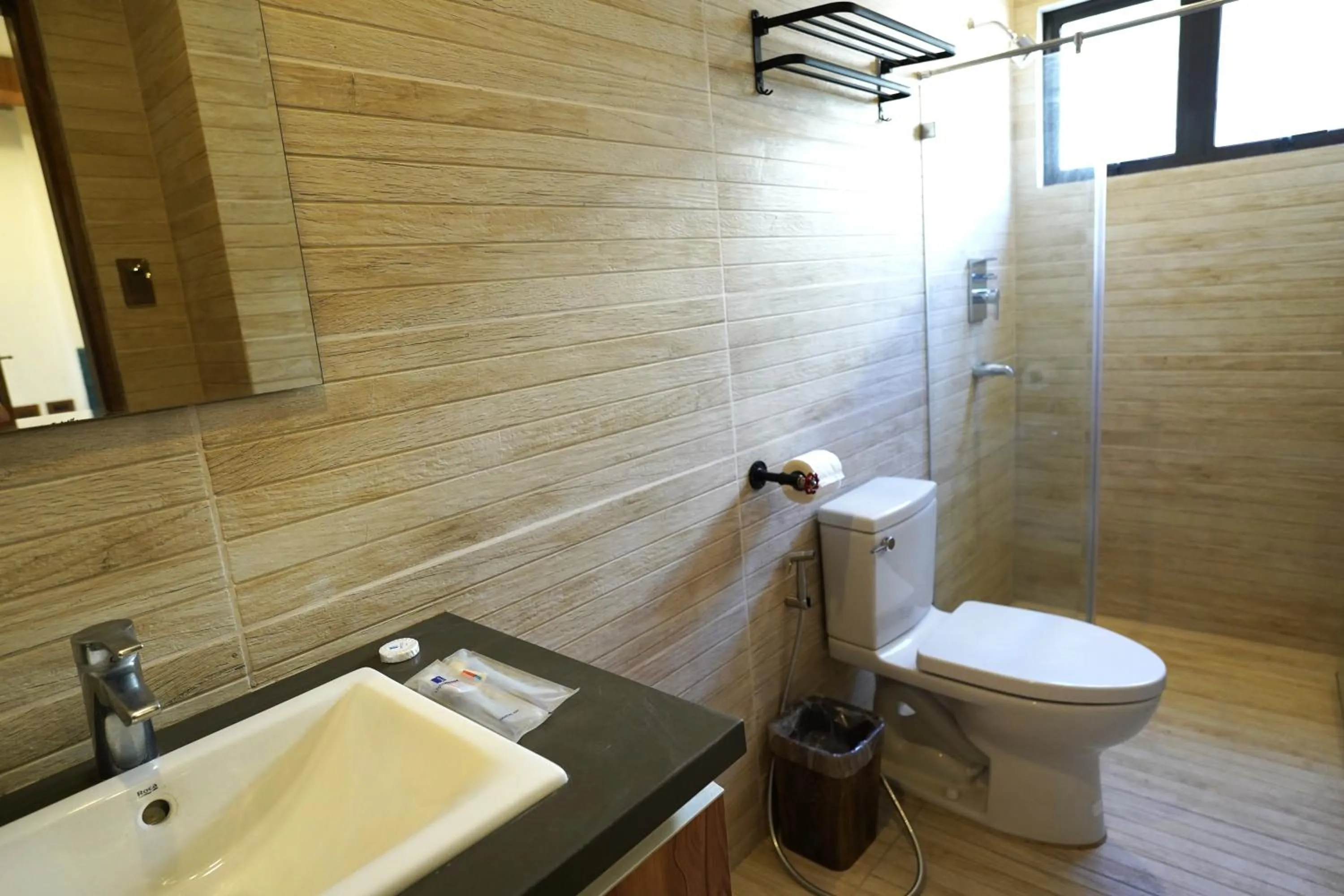 Shower in Lighthouse Point Hotel