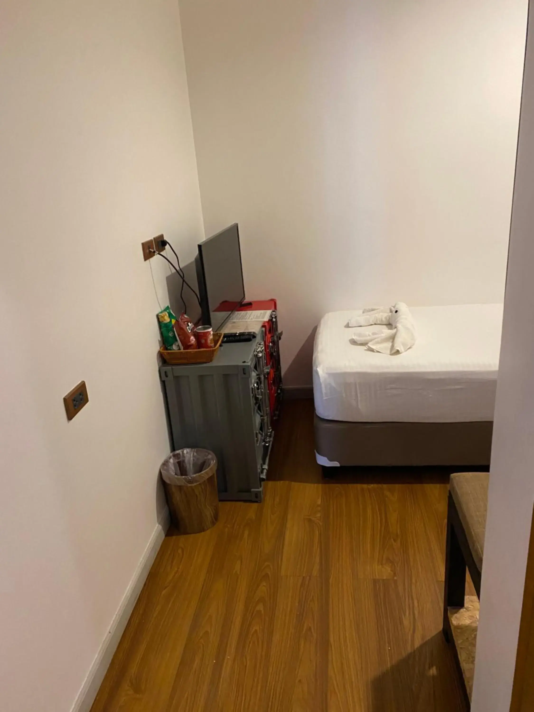 Bed in Lighthouse Point Hotel Bed in Lighthouse Point Hotel