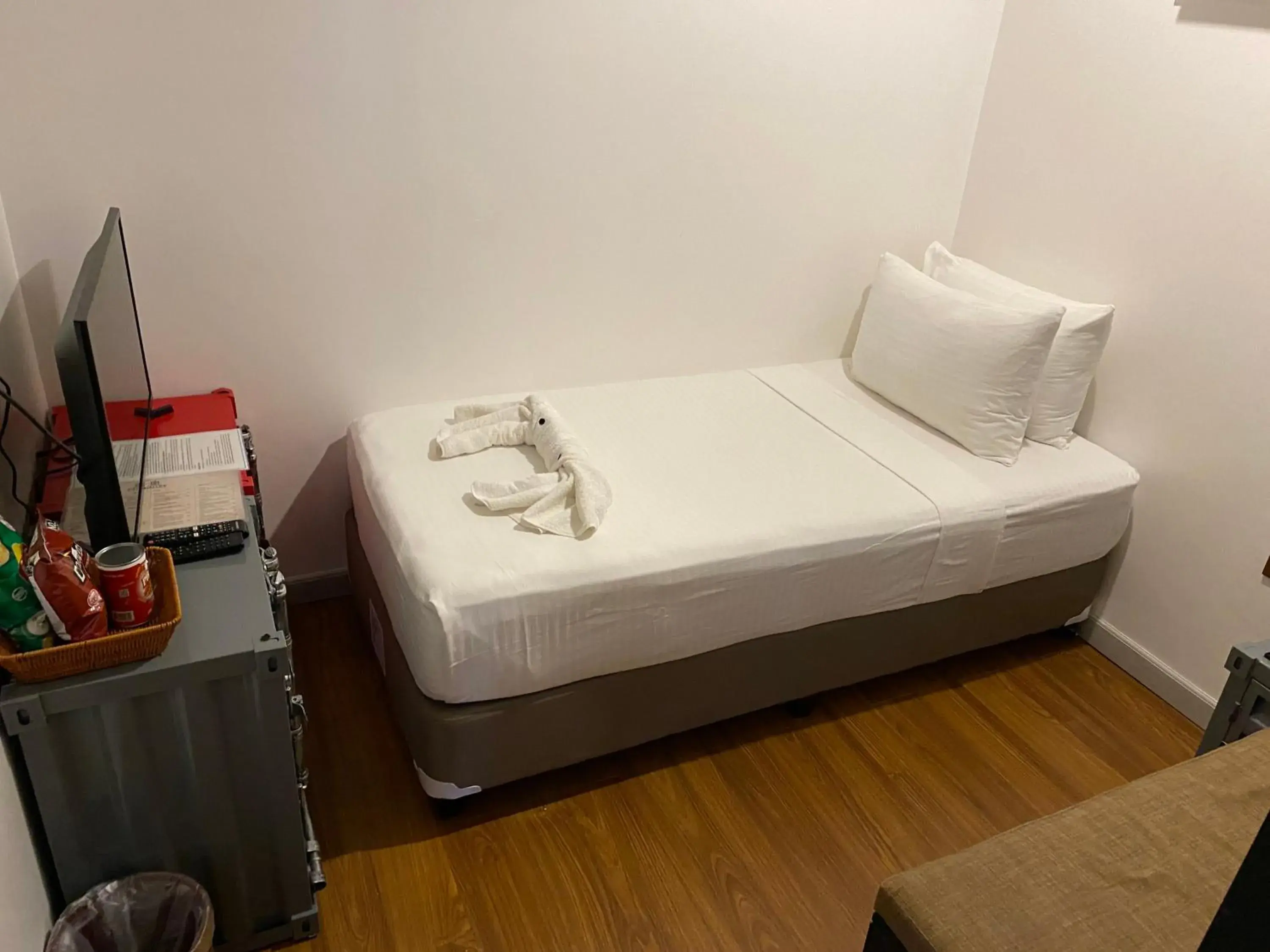 Bed in Lighthouse Point Hotel Bed in Lighthouse Point Hotel