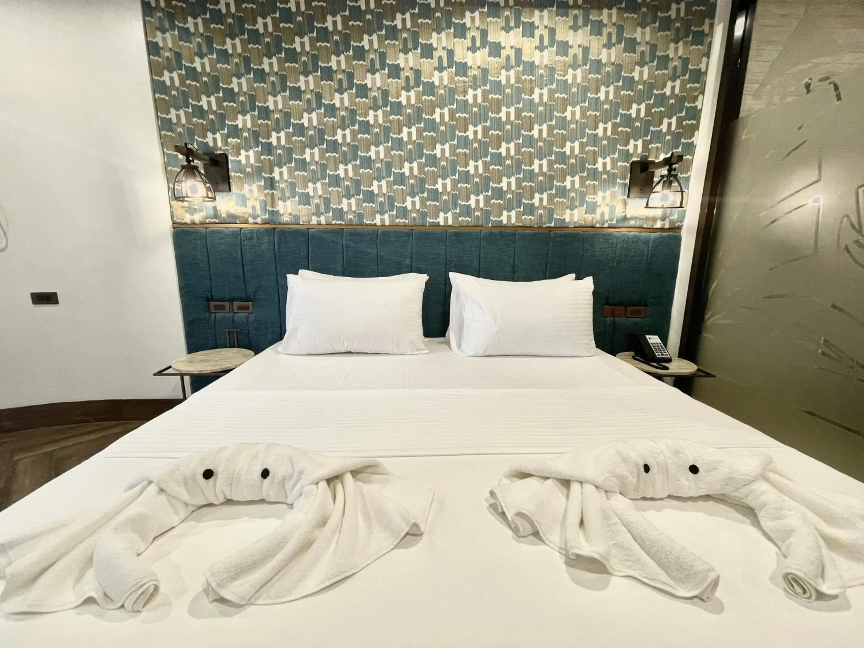 Bed in Lighthouse Point Hotel Bed in Lighthouse Point Hotel
