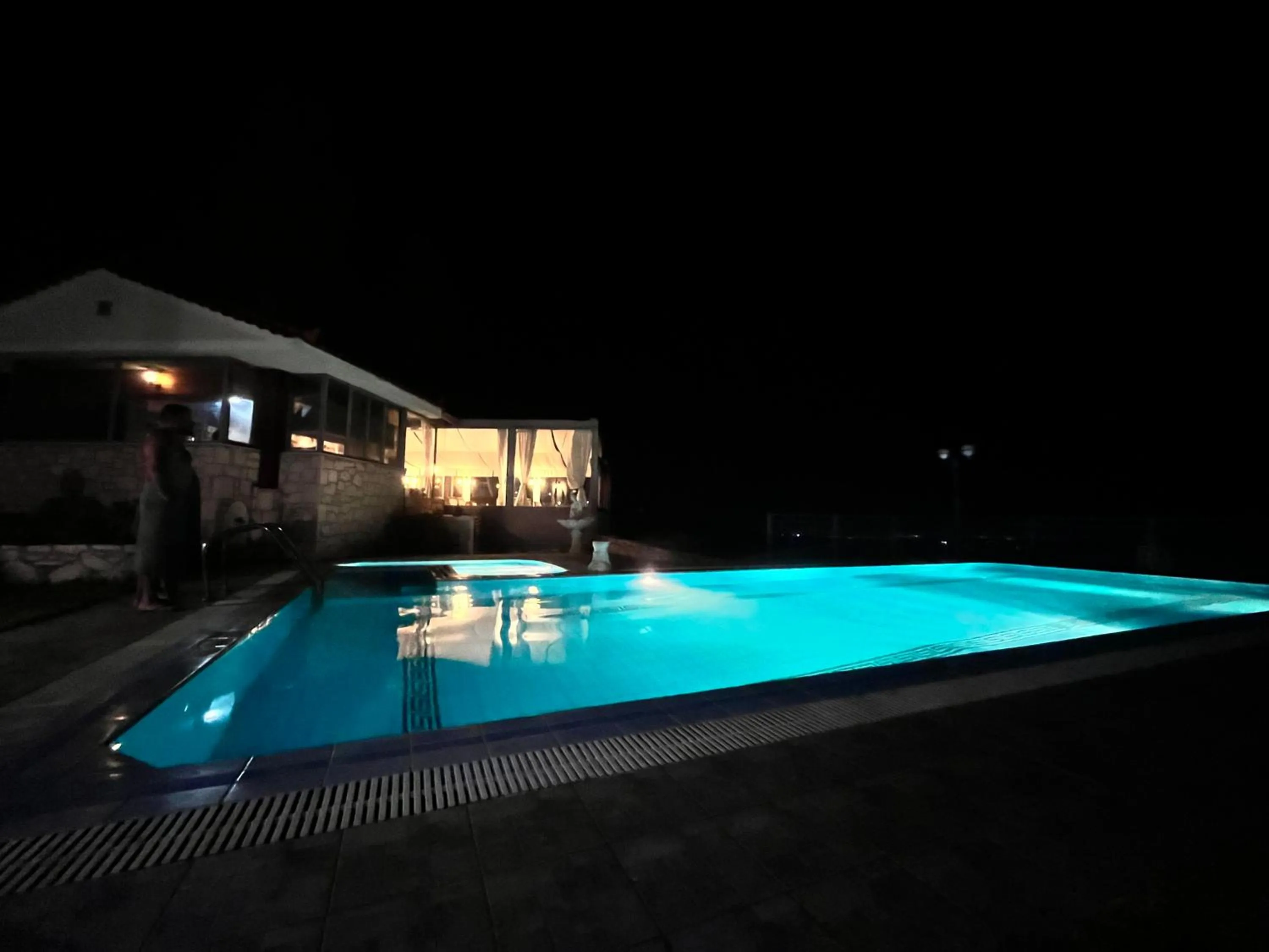 Rafkos Mansion with Private Pool and Amazing View