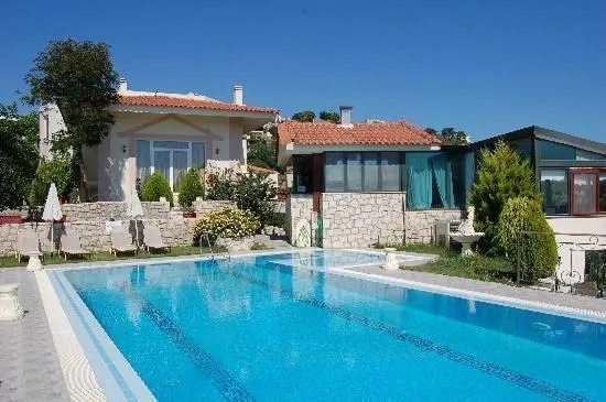 Rafkos Mansion with Private Pool and Amazing View