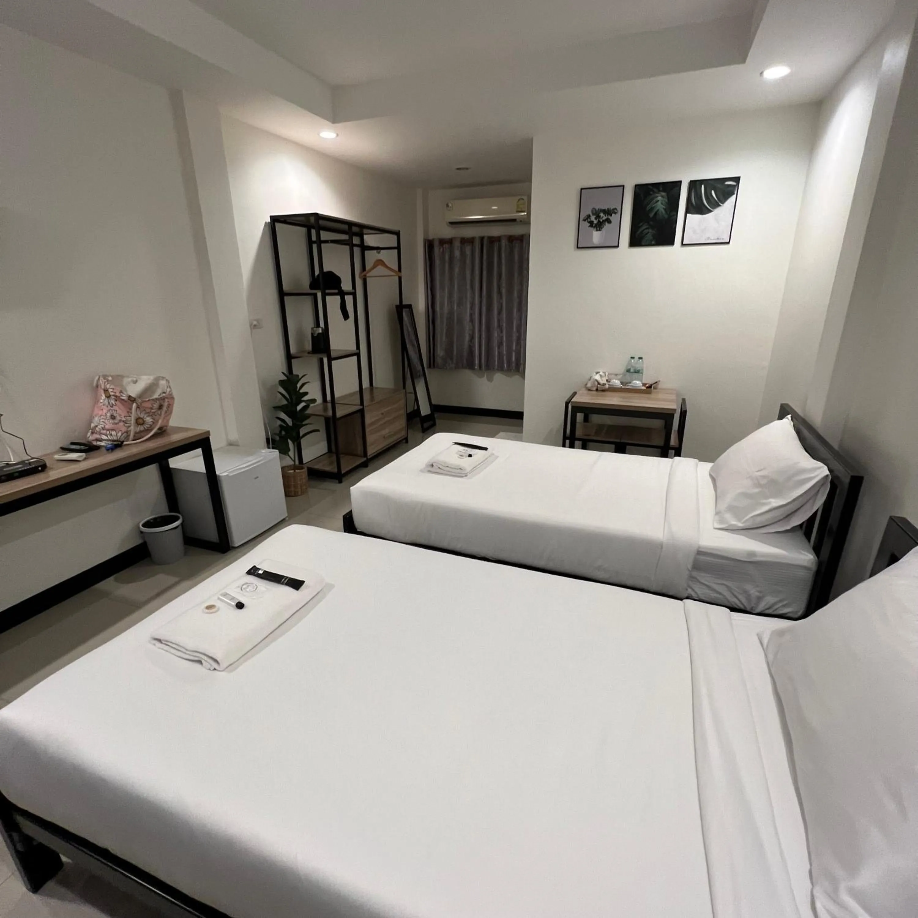 Bed in Ivory House Sriracha