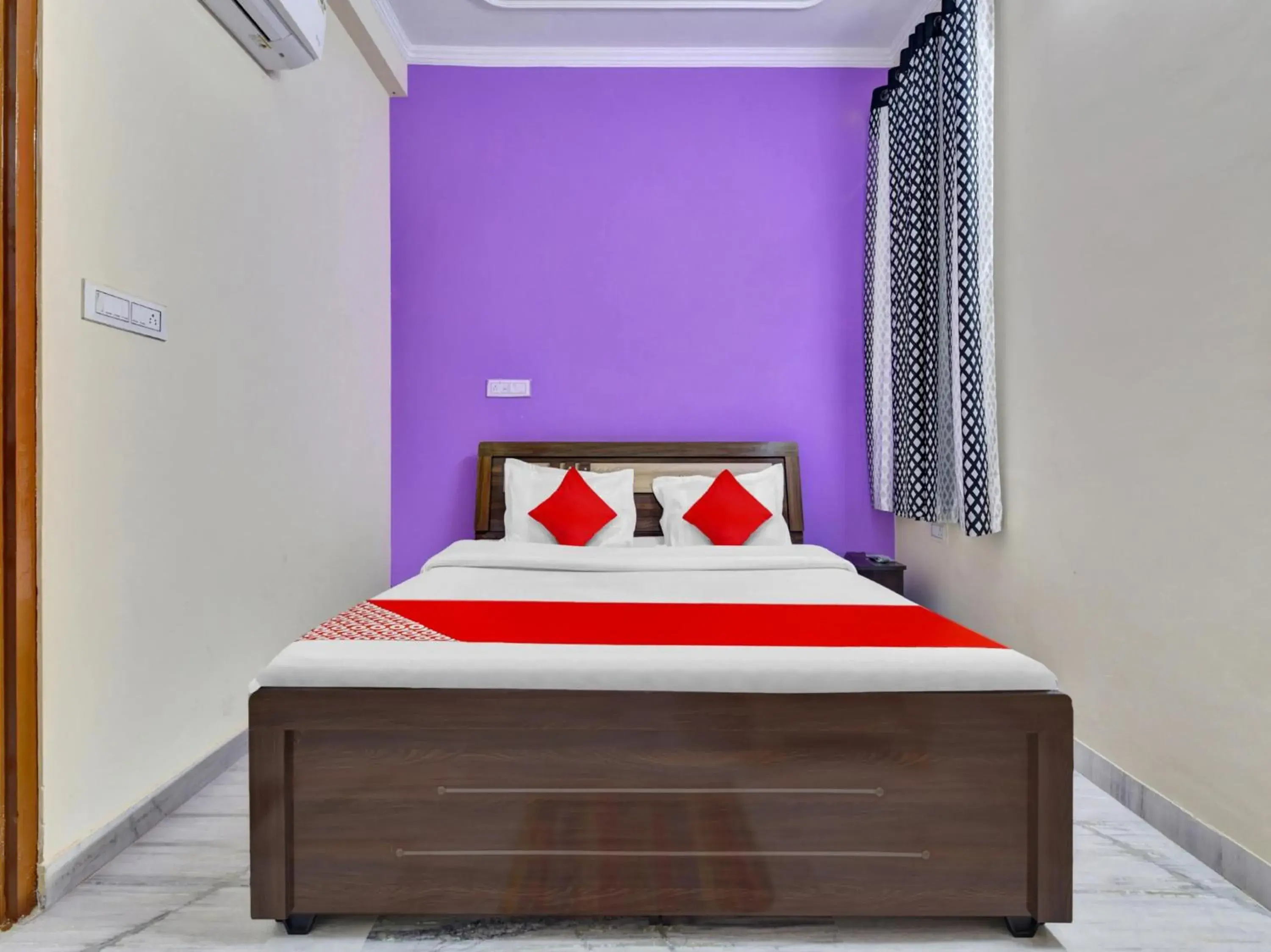 Bedroom in Hotel O Hastinapur Residency Bedroom in Hotel O Hastinapur Residency