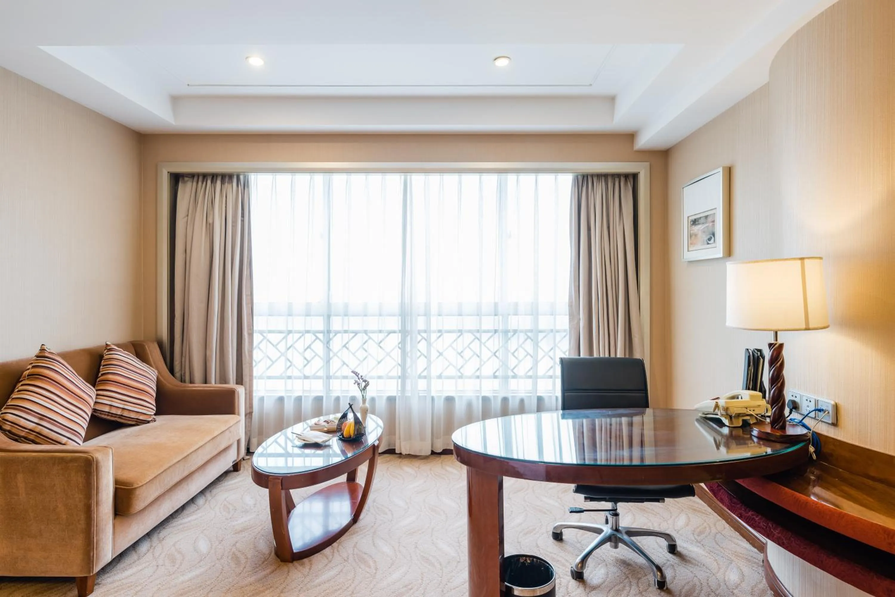 Seating area in S&N Hotel Jiujiang