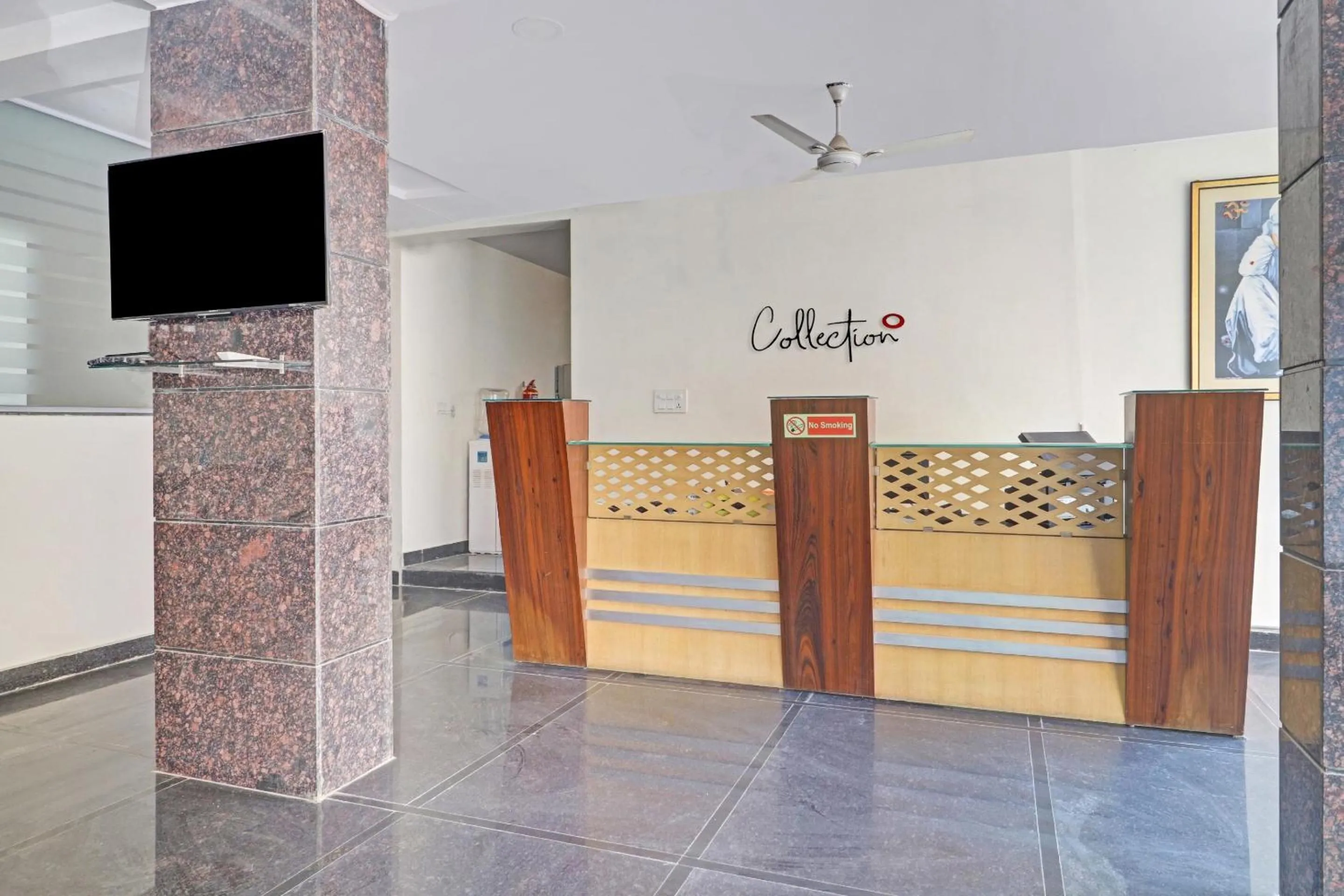 Lobby or reception in Collection O SS Metro Ritz