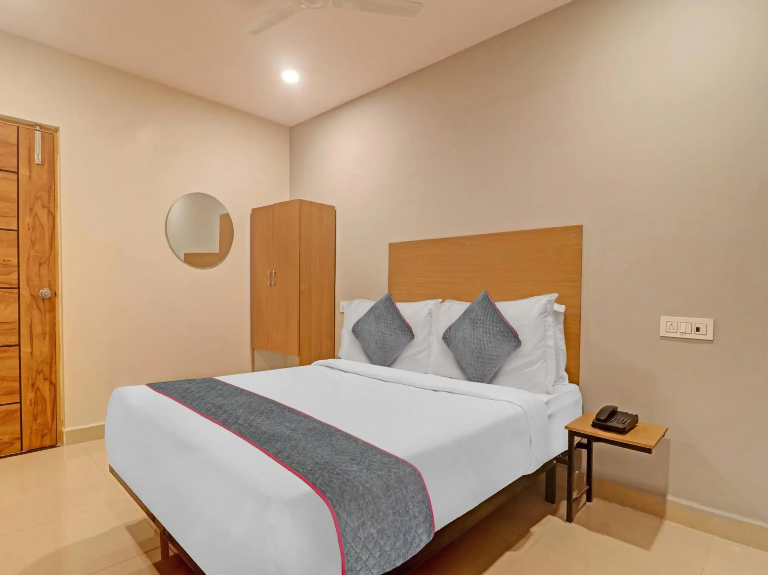 Bedroom, Bed in Townhouse White Ridge KPHB OPP JNTU Bedroom, Bed in Townhouse White Ridge KPHB OPP JNTU
