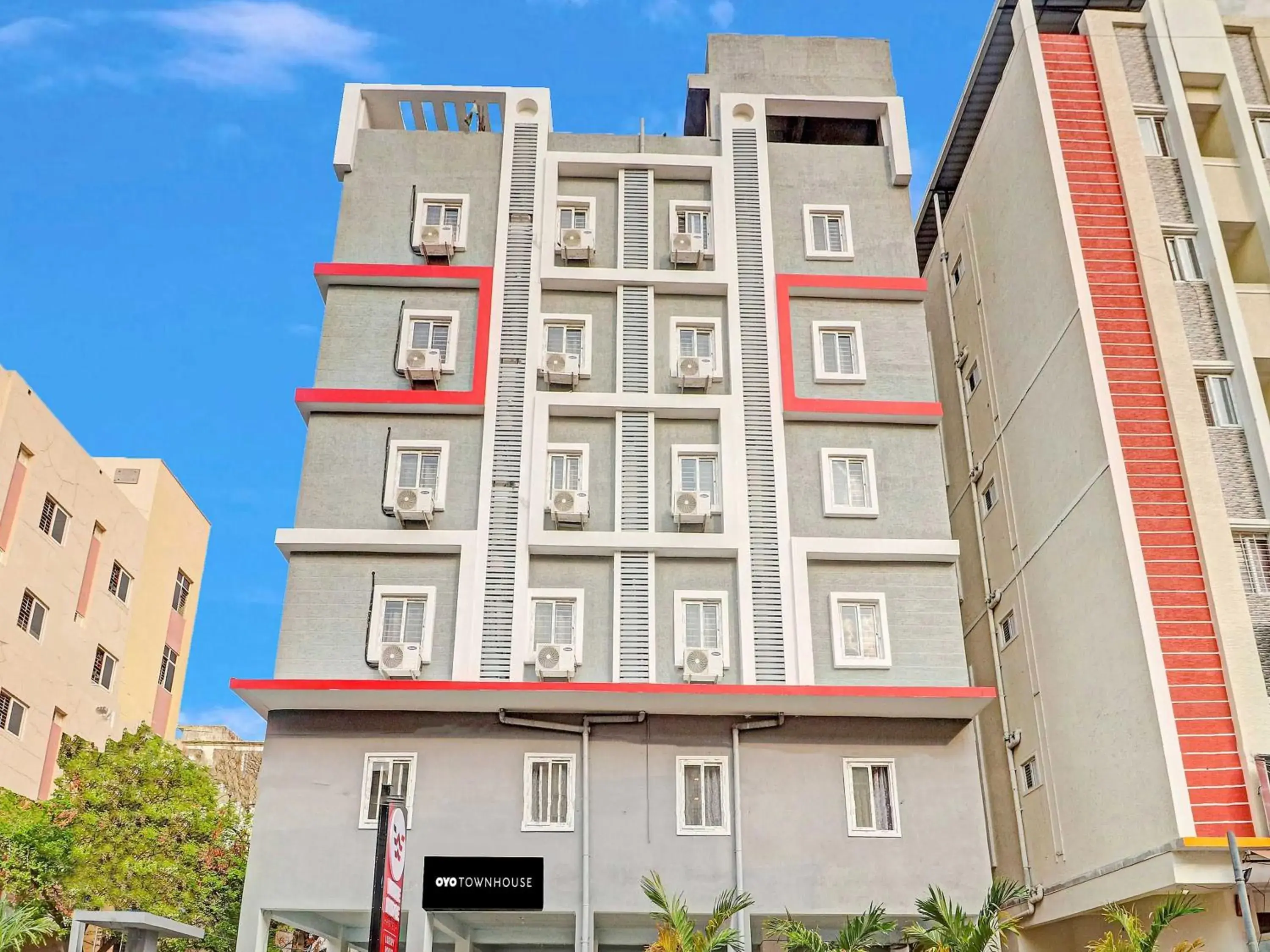 Facade/entrance in Townhouse White Ridge KPHB OPP JNTU Facade/entrance in Townhouse White Ridge KPHB OPP JNTU
