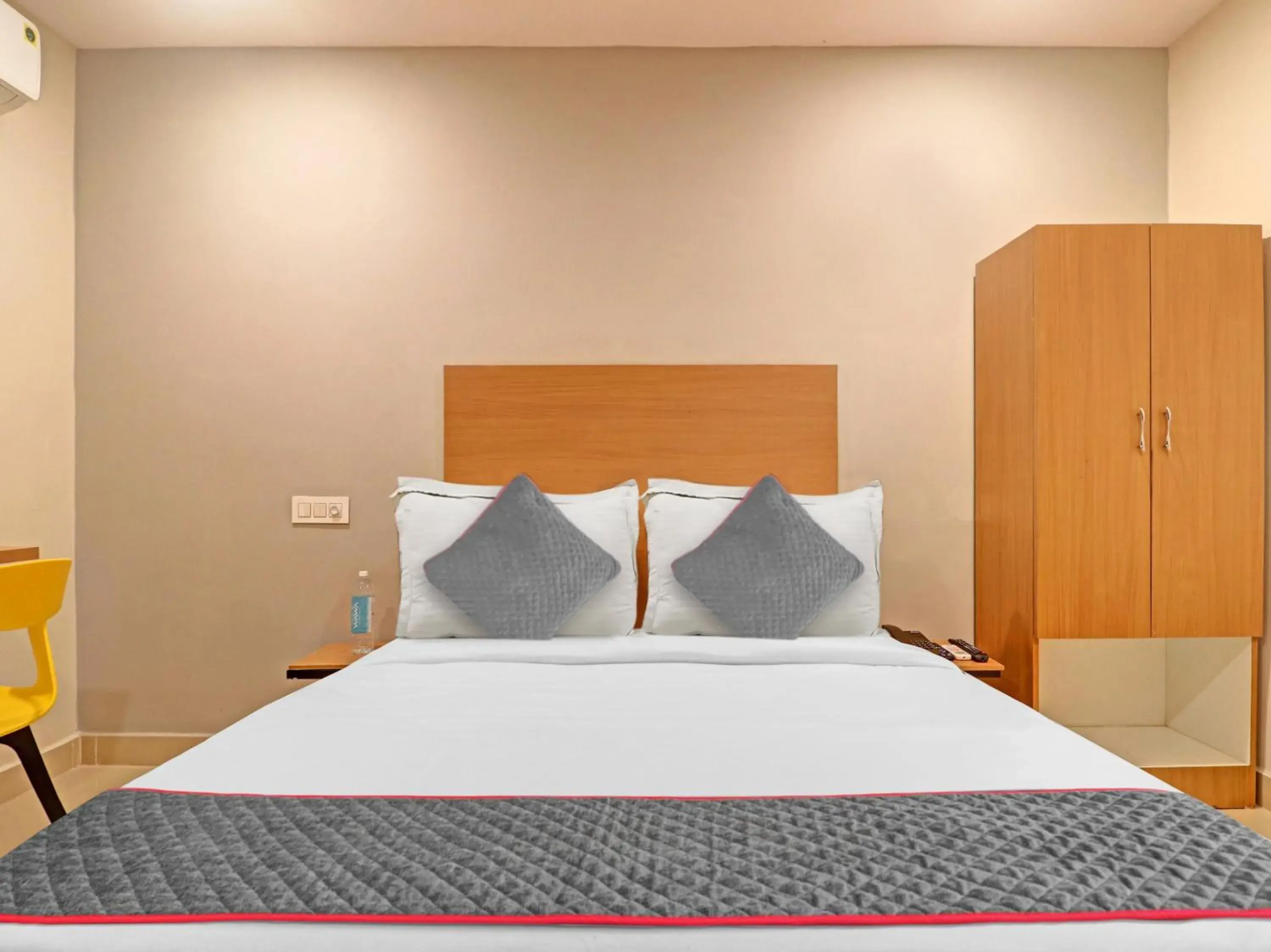 Bedroom, Bed in Townhouse White Ridge KPHB OPP JNTU Bedroom, Bed in Townhouse White Ridge KPHB OPP JNTU