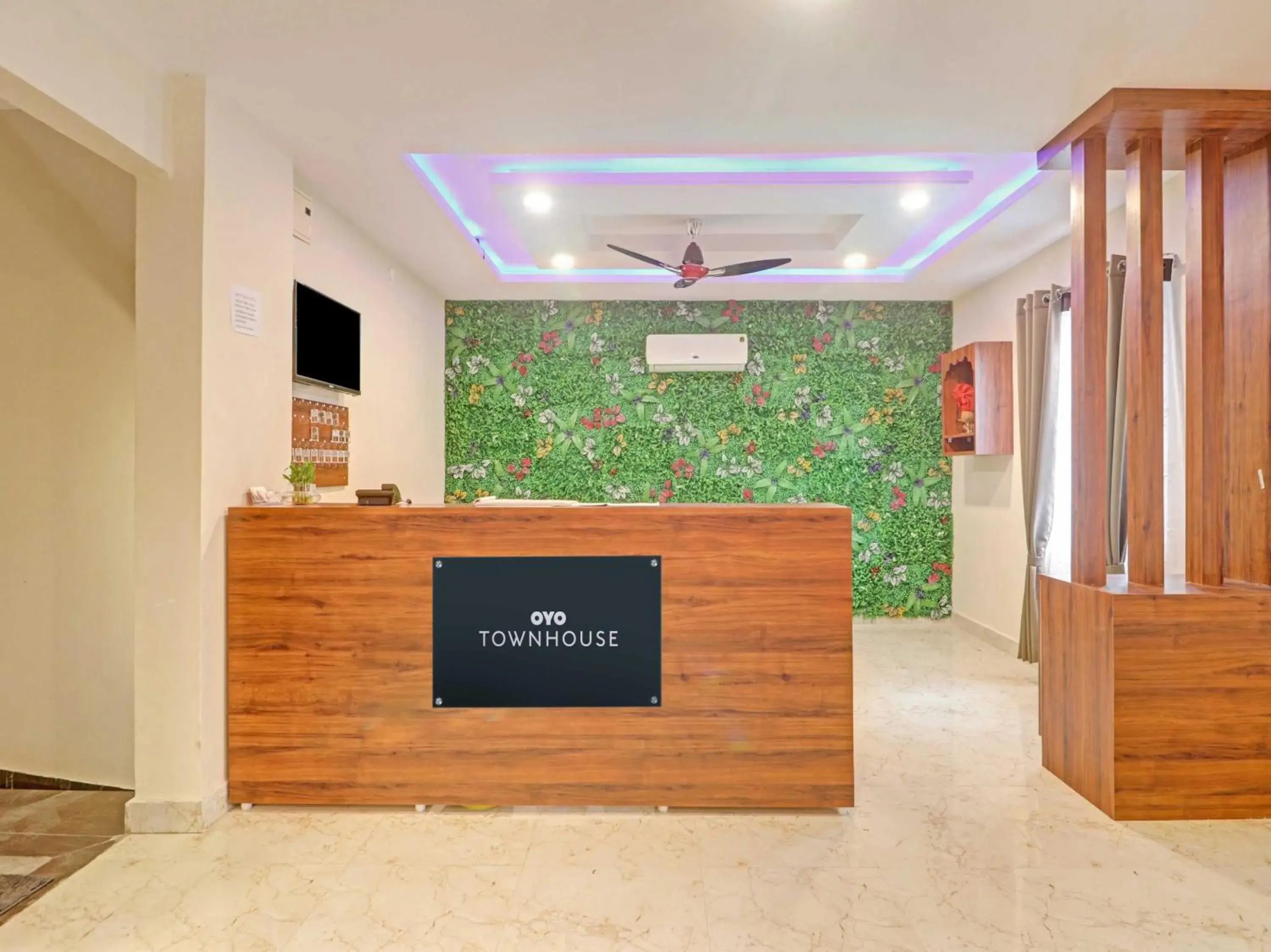 Lobby or reception in Townhouse White Ridge KPHB OPP JNTU Lobby or reception in Townhouse White Ridge KPHB OPP JNTU