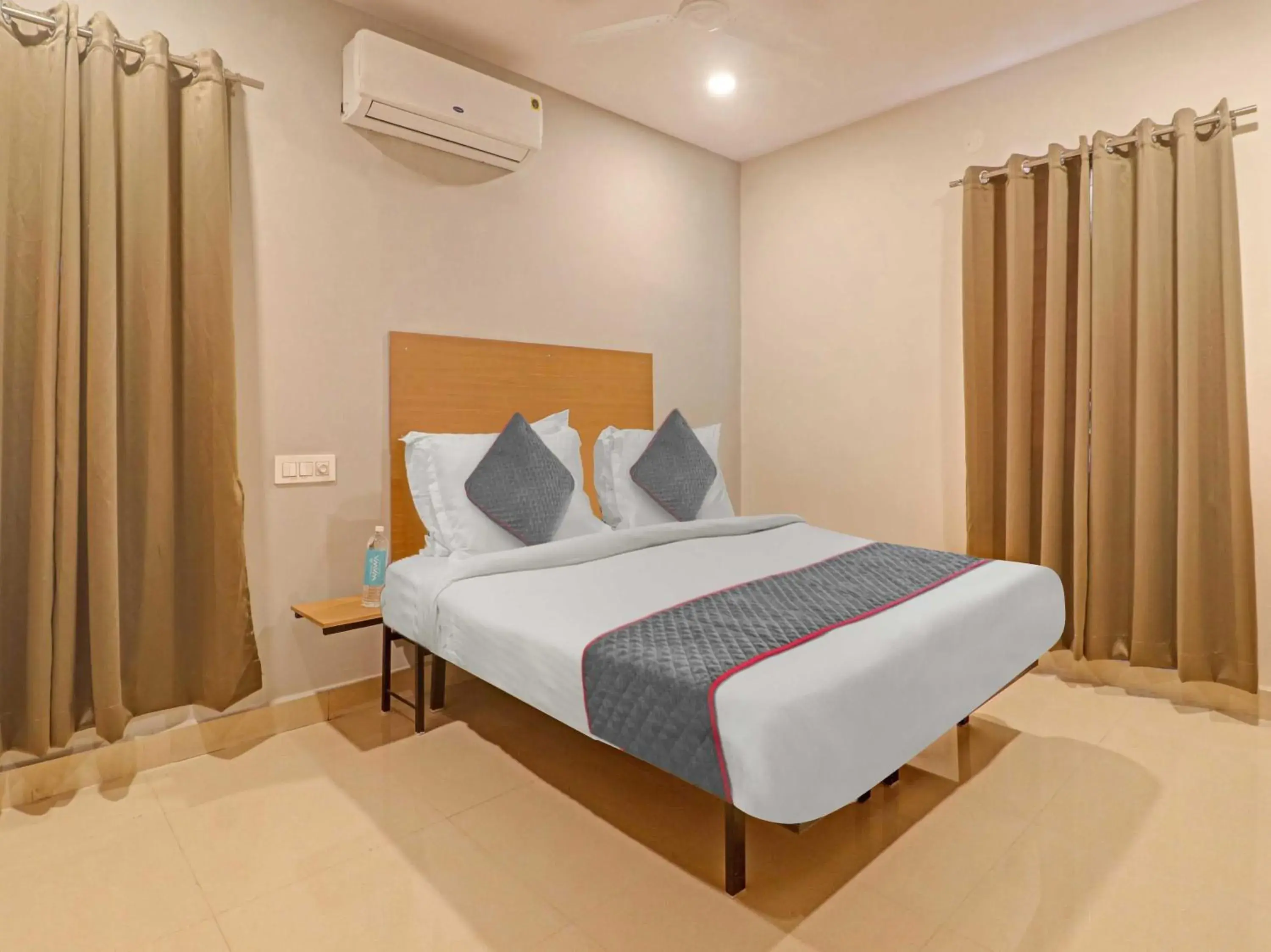 Bedroom, Bed in Townhouse White Ridge KPHB OPP JNTU Bedroom, Bed in Townhouse White Ridge KPHB OPP JNTU