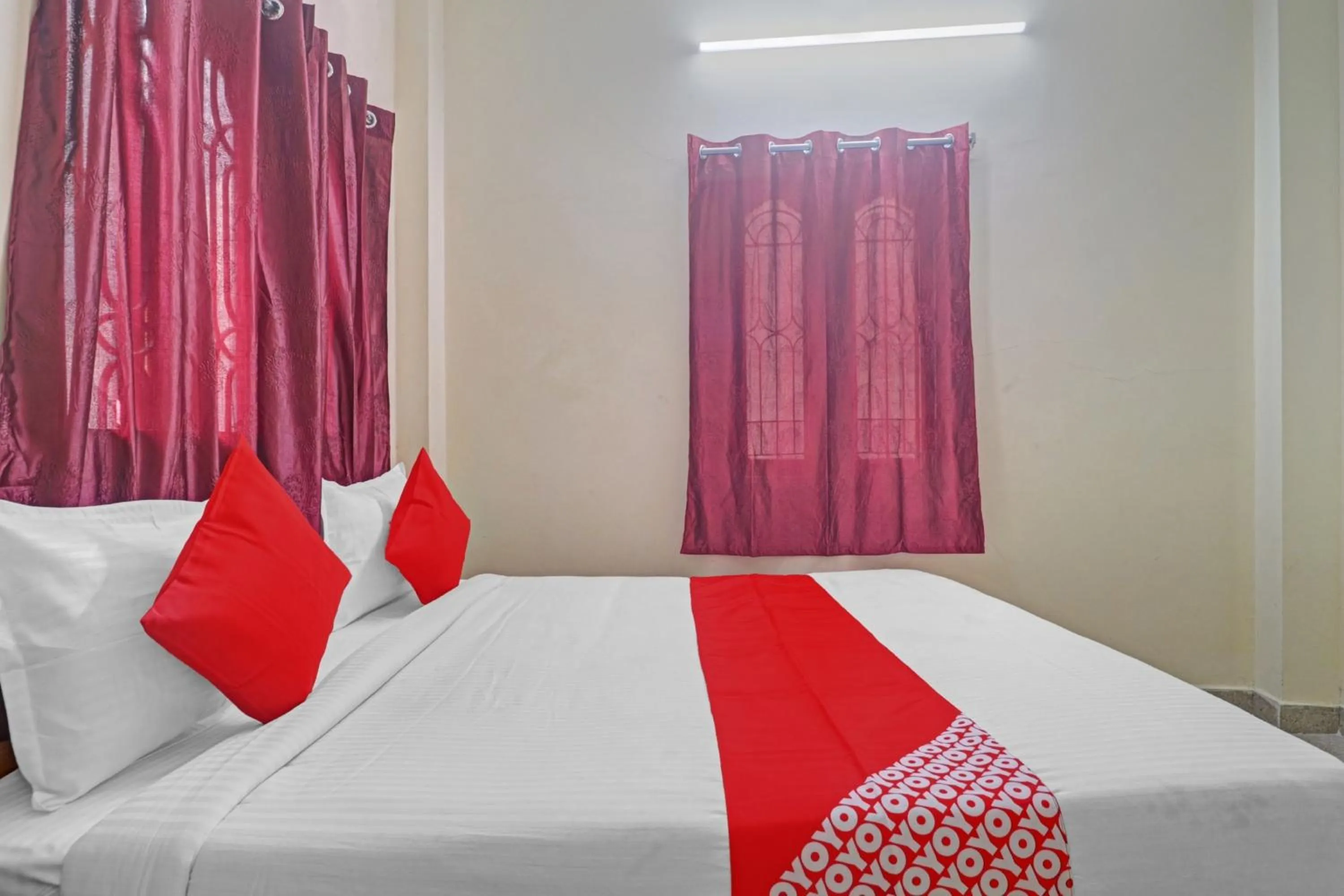 Bedroom, Bed in Hotel O RBS Square Langer Houz