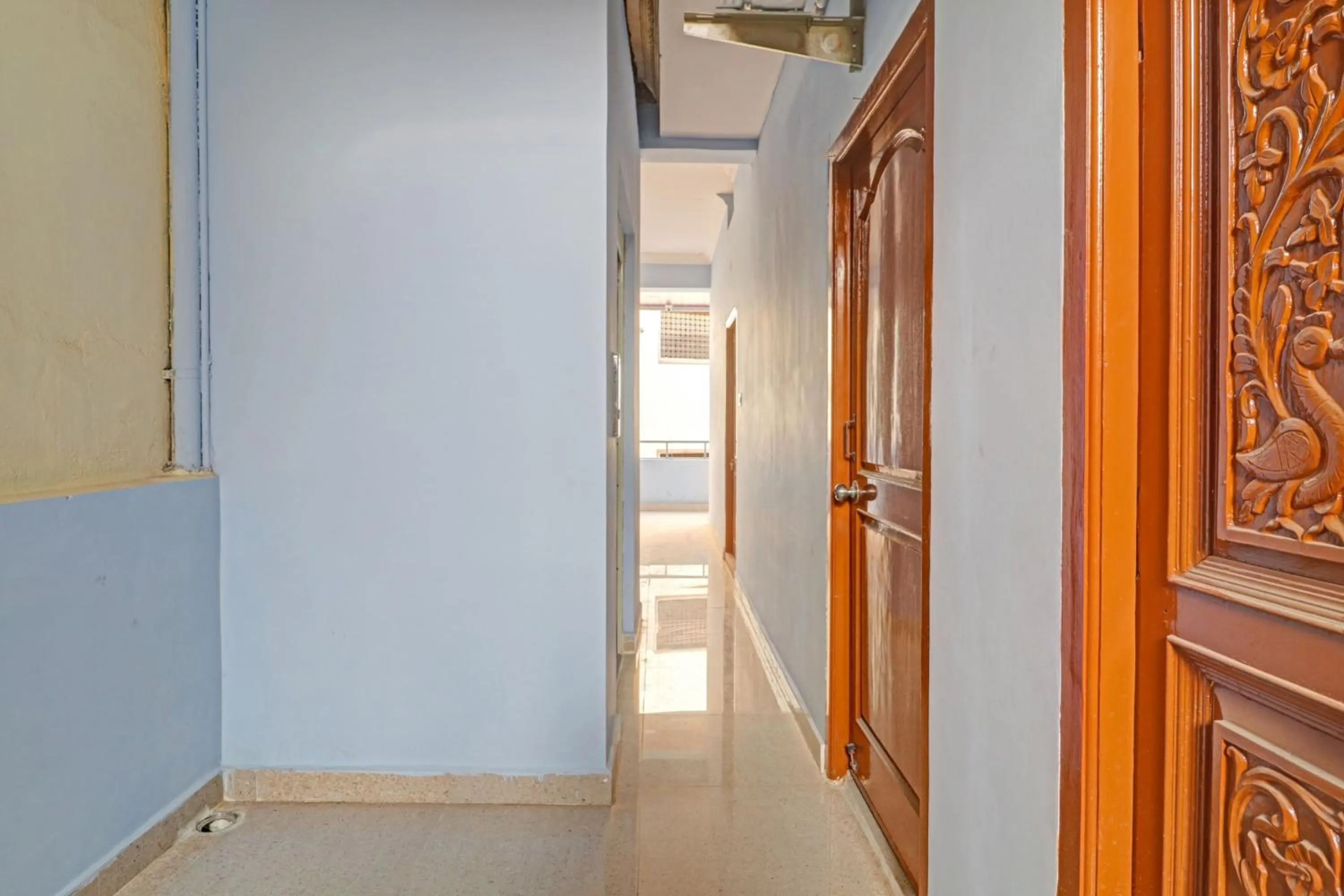 Lobby or reception in Hotel O RBS Square Langer Houz