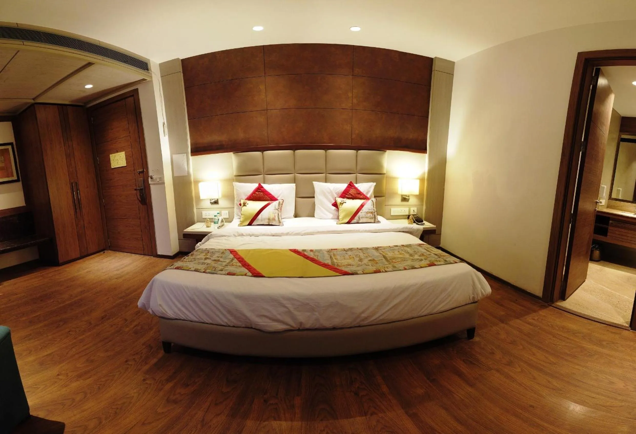 Bed in Lemonwood Suites by F9 Hotels - Trivoli Garden Chhatarpur
