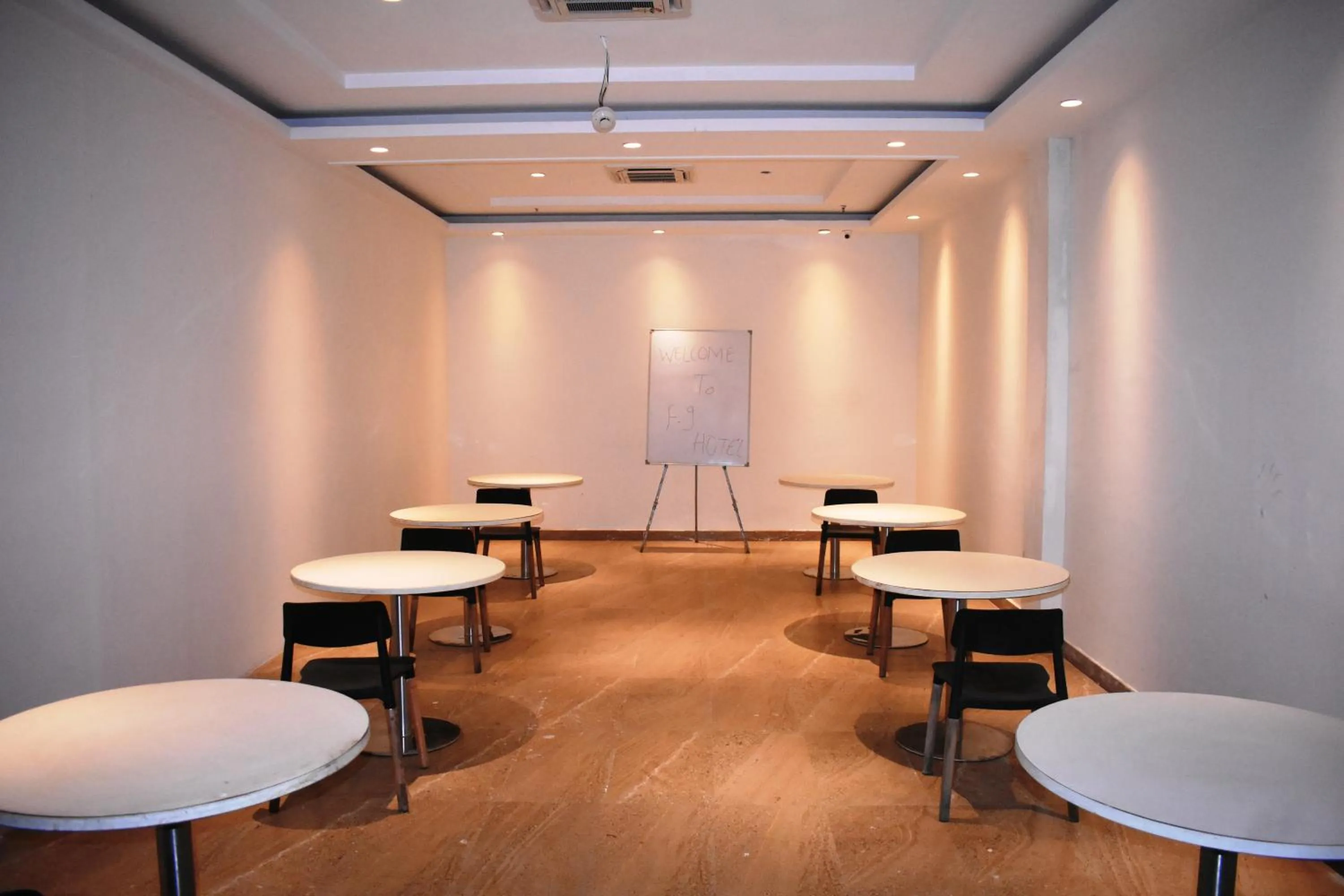 Meeting/conference room in Lemonwood Suites by F9 Hotels - Trivoli Garden Chhatarpur