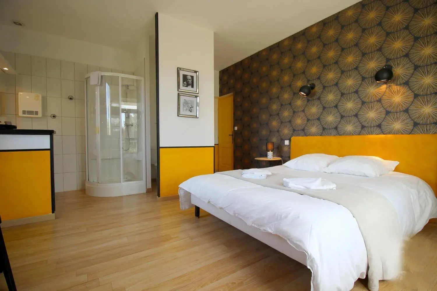 Deluxe Double Room with Balcony in Relais de la tour Deluxe Double Room with Balcony in Relais de la tour