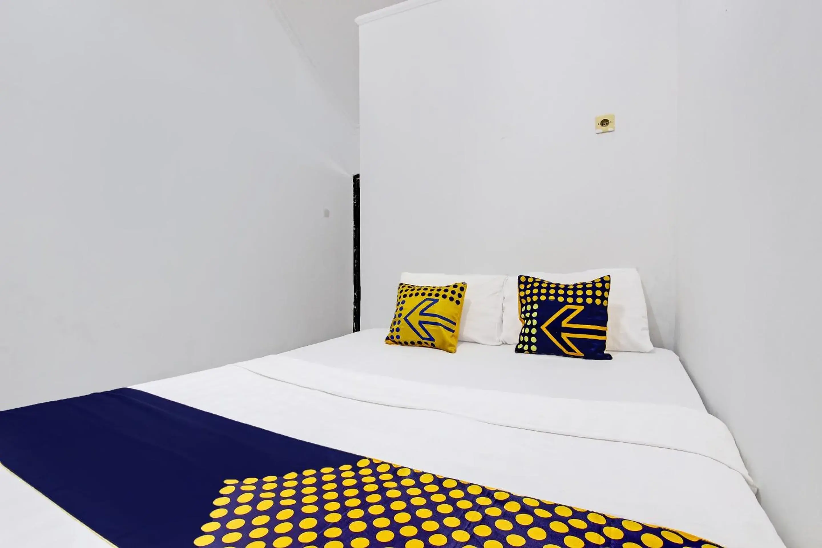 Double Room in Hotel O Orchid Guest House Double Room in Hotel O Orchid Guest House