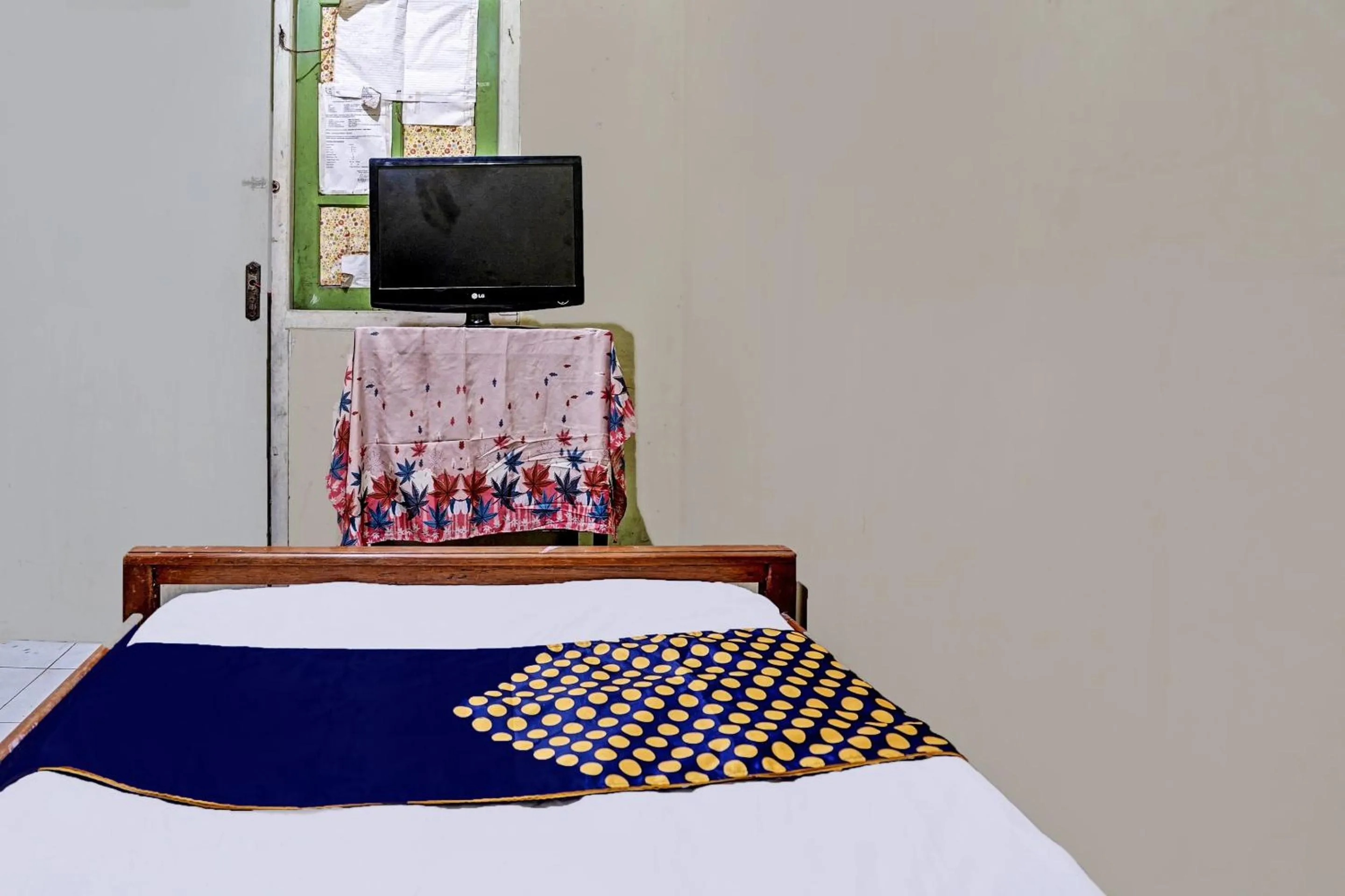 Bedroom, Bed in Hotel O Nurul Homestay Syariah