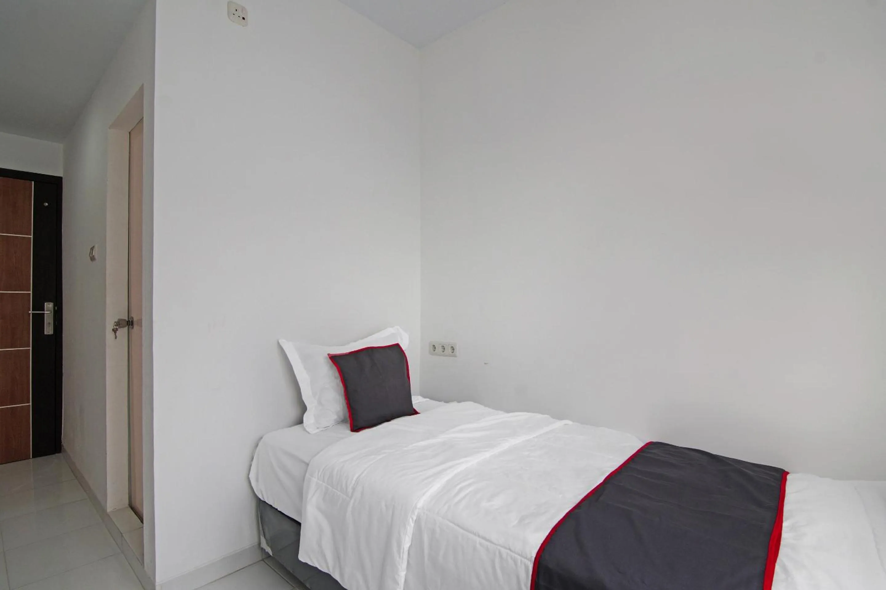 Bedroom, Bed in Hotel O Koala House