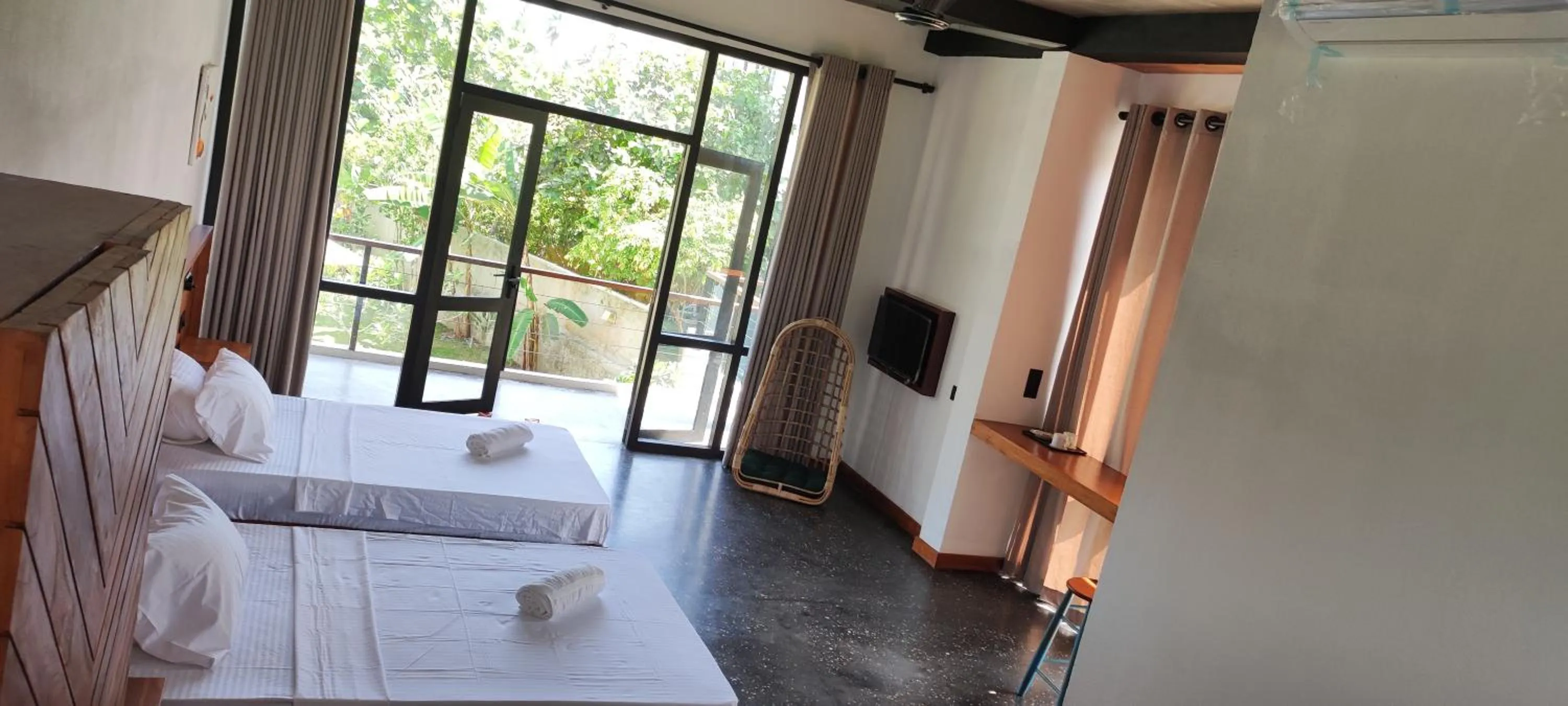 Seating area, Bed in Mango Tree Villa Bentota