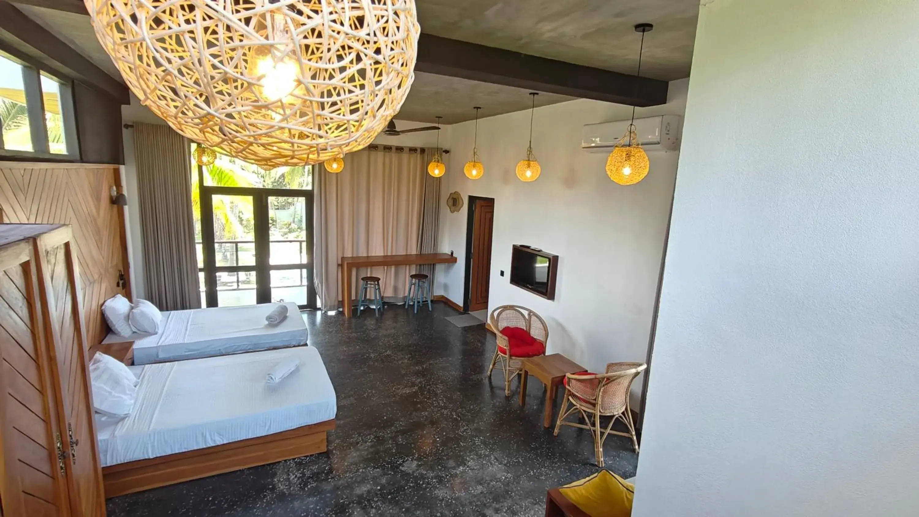 Photo of the whole room, Bed in Mango Tree Villa Bentota Photo of the whole room, Bed in Mango Tree Villa Bentota