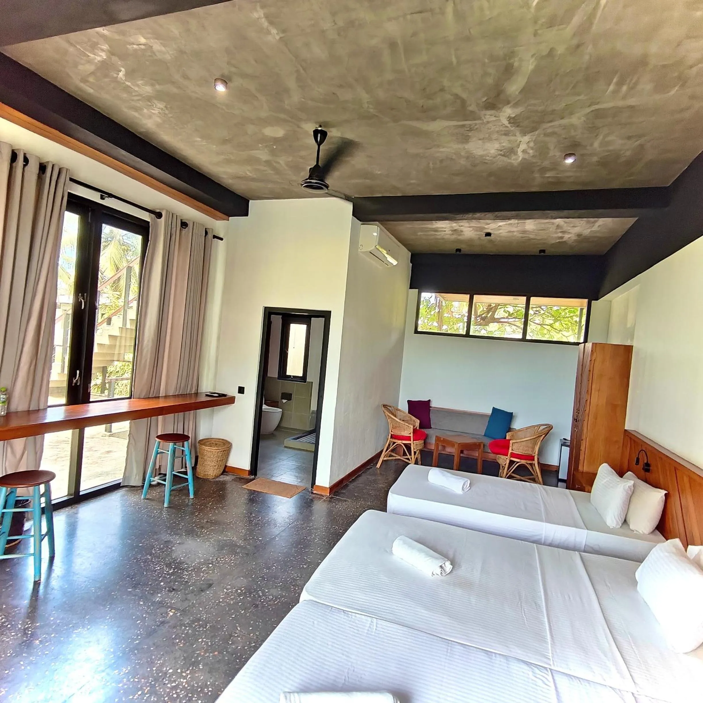 Photo of the whole room, Bed in Mango Tree Villa Bentota