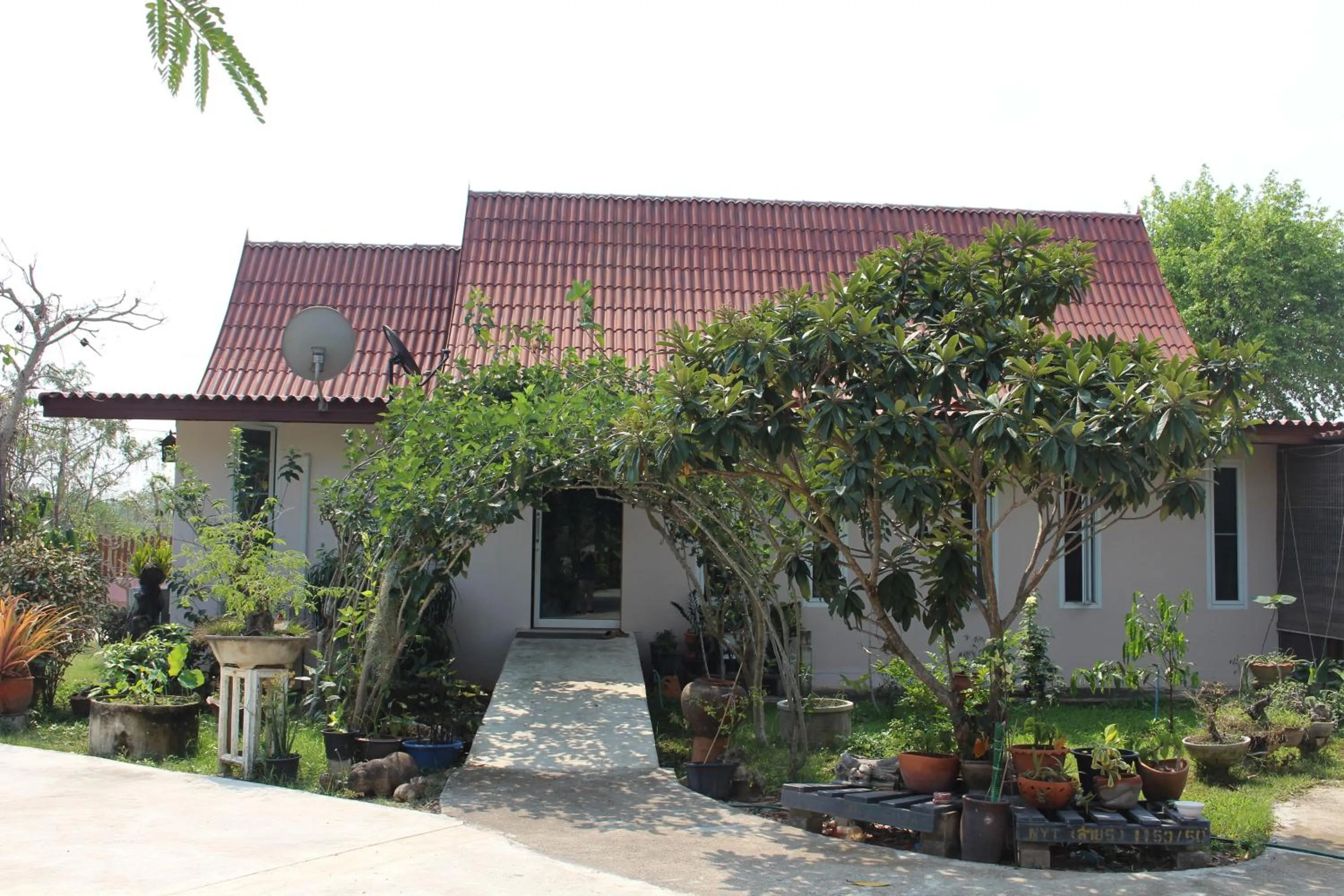 Facade/entrance in Baan Suan Mulberry Farmstay