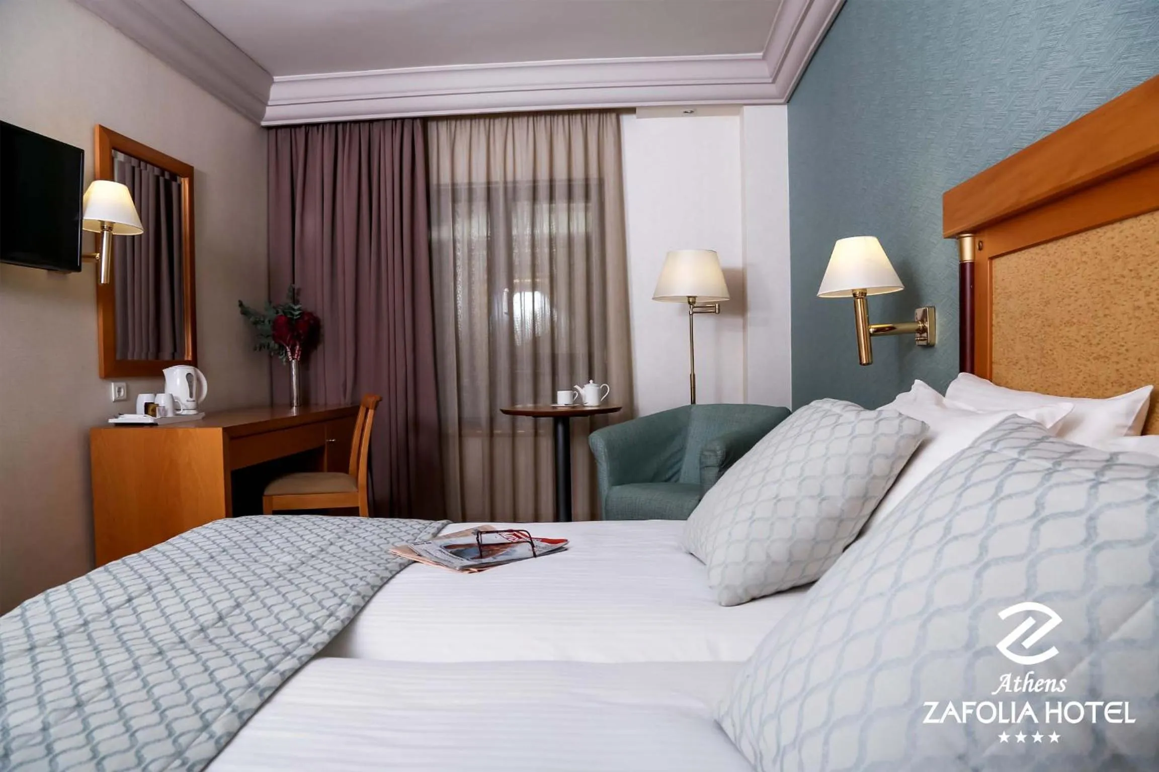 TV and multimedia, Bed in Athens Zafolia Hotel