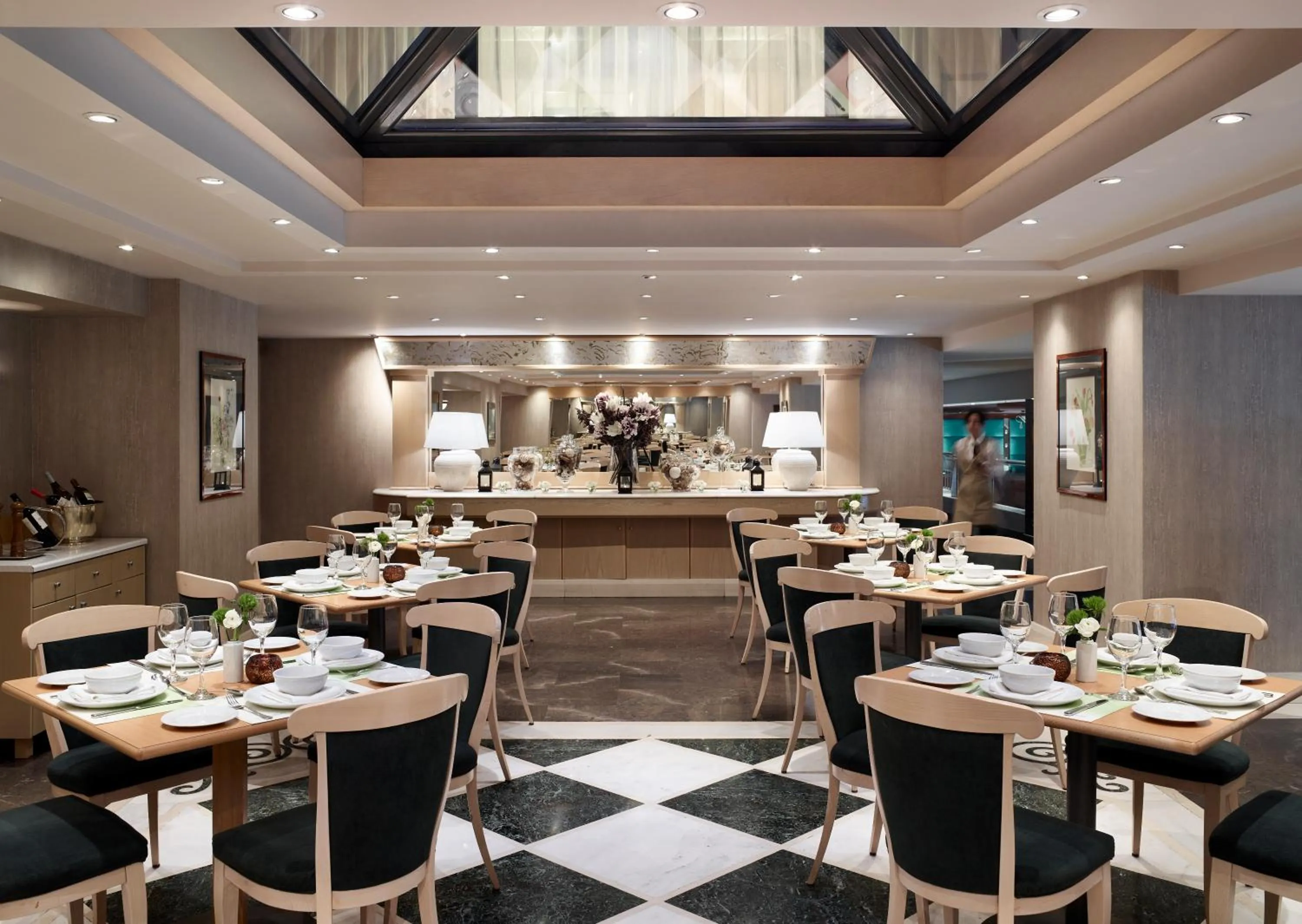 Restaurant/places to eat in Athens Zafolia Hotel