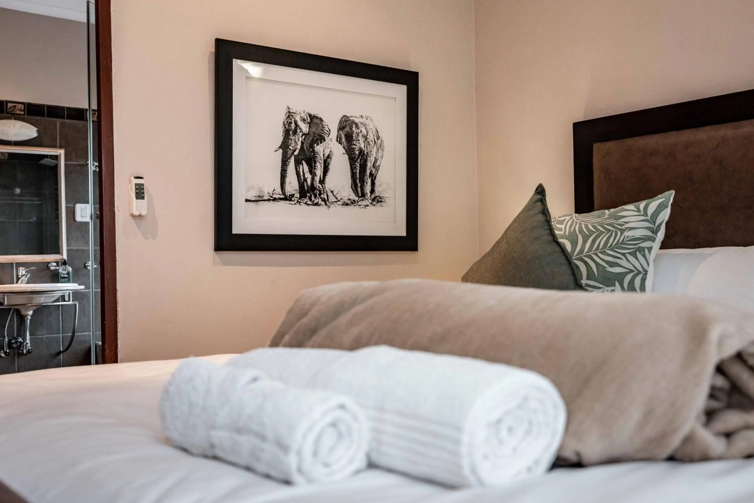 Bed in The Green Lizard Guesthouse
