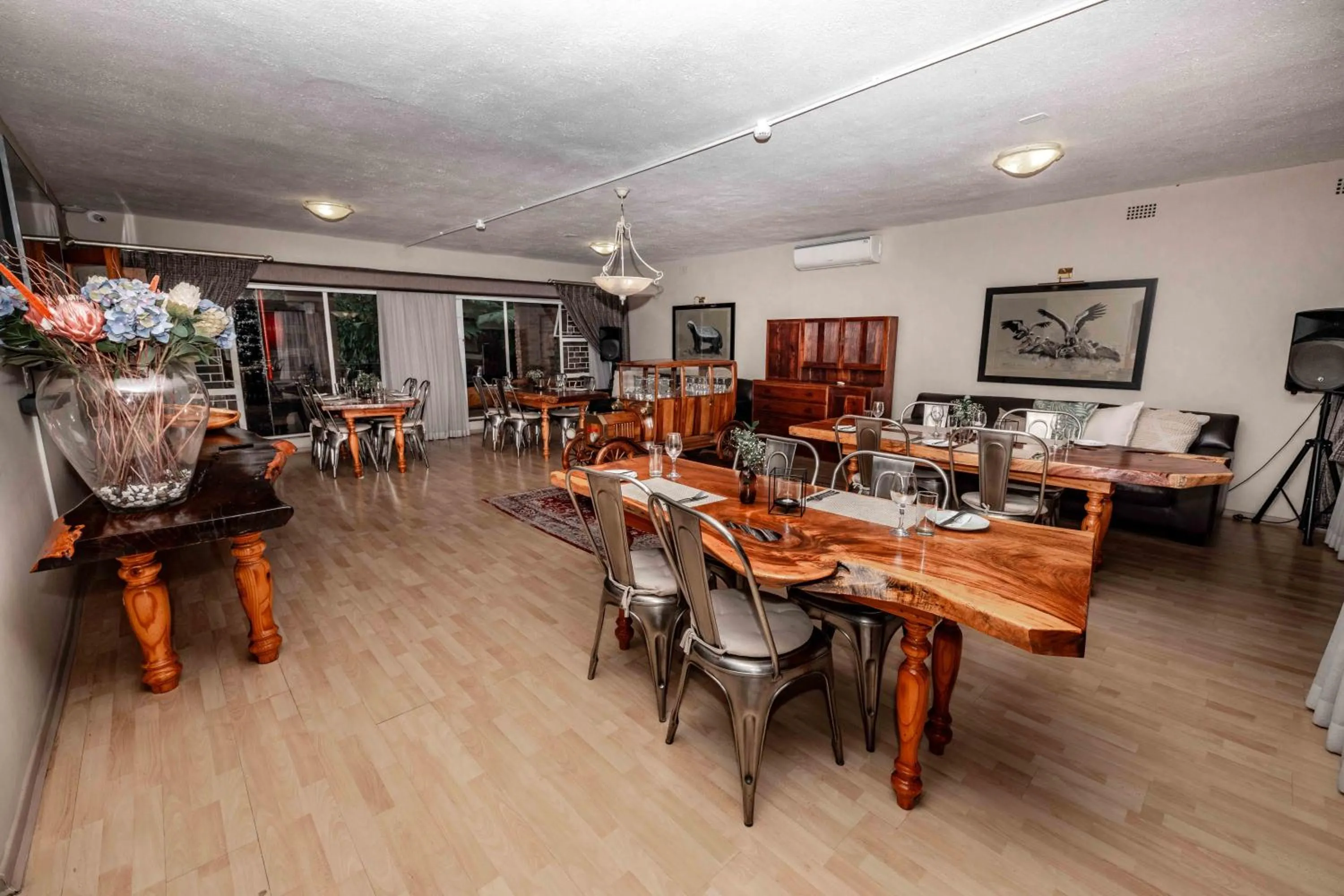 Restaurant/places to eat in The Green Lizard Guesthouse