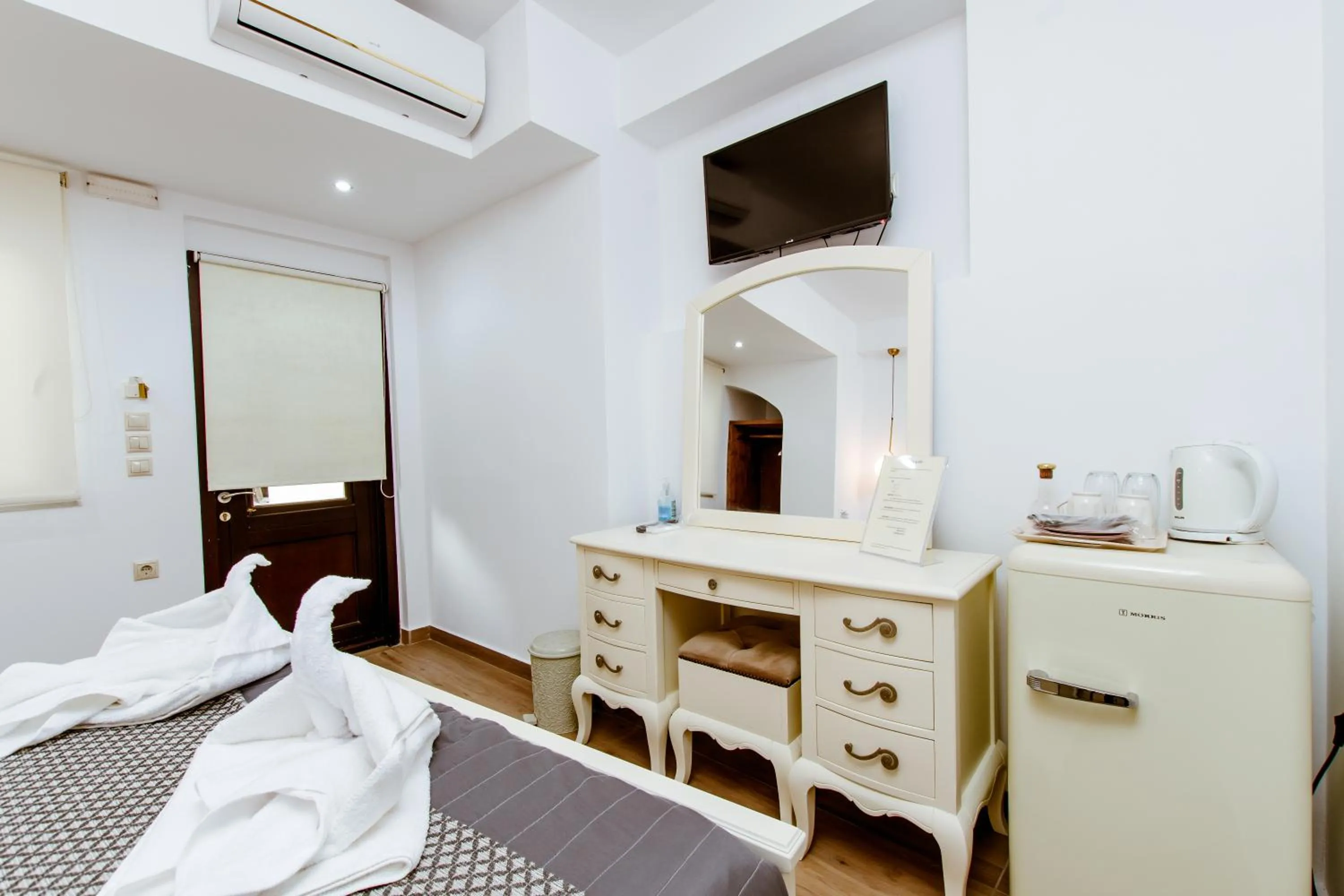 Area and facilities, Bed in Bozzali Deluxe Hotel