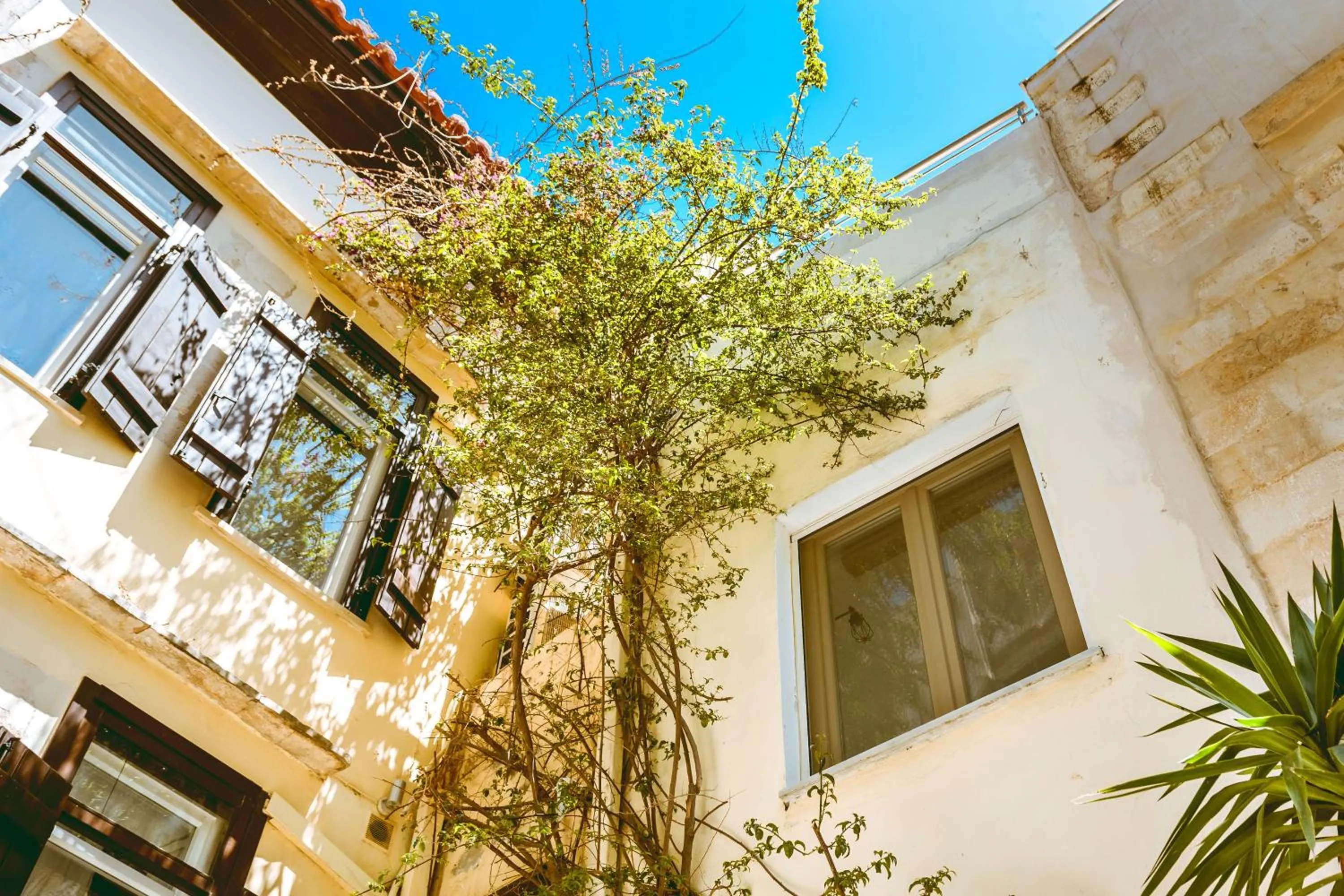 Property building in Bozzali Deluxe Hotel