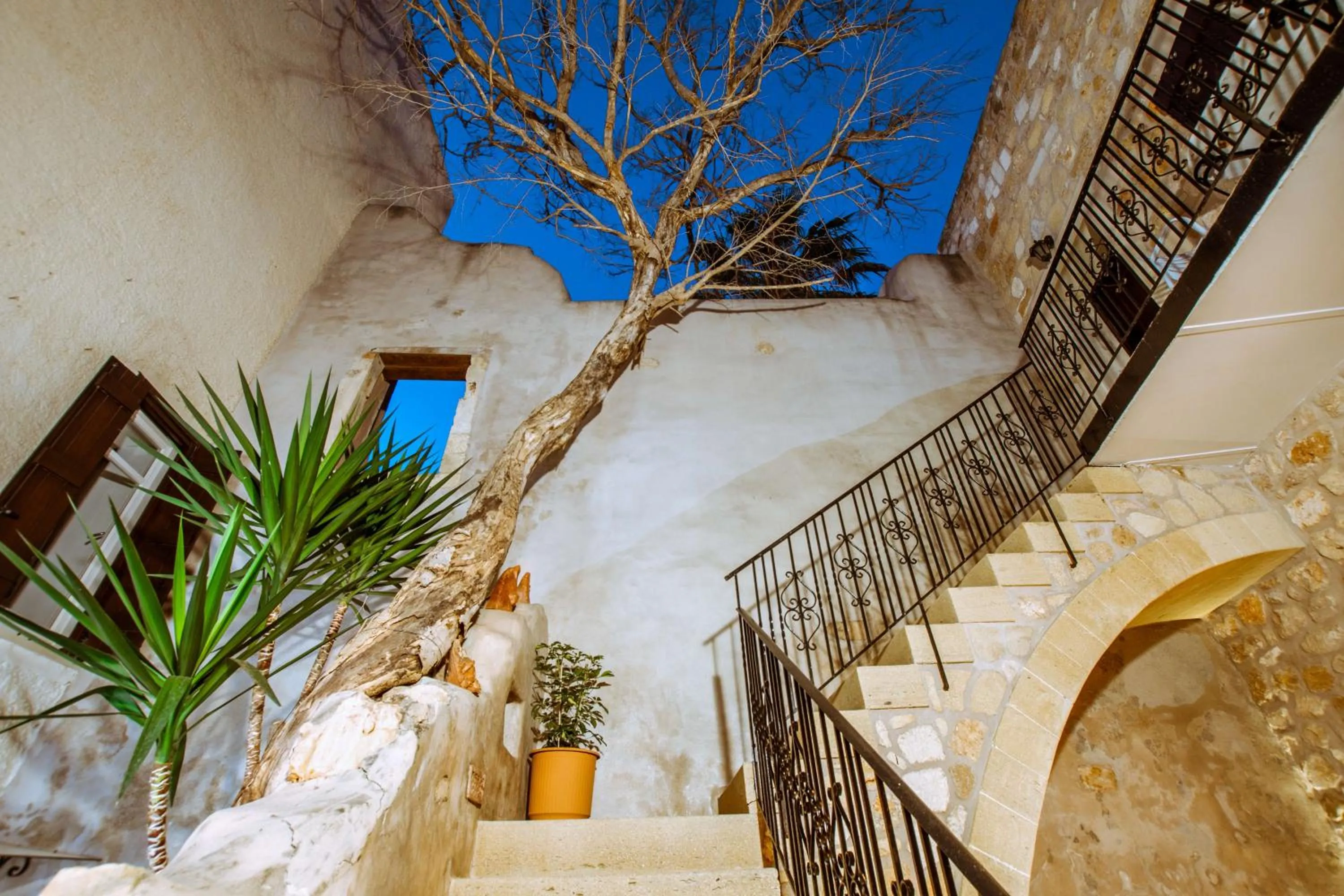 Patio in Bozzali Deluxe Hotel