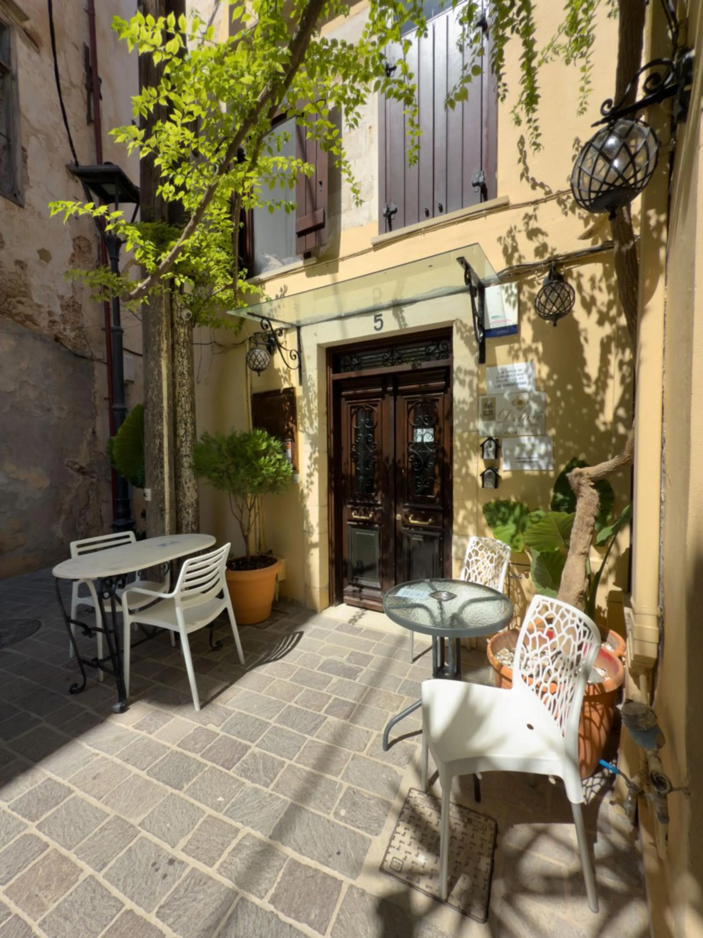 Property building in Bozzali Deluxe Hotel