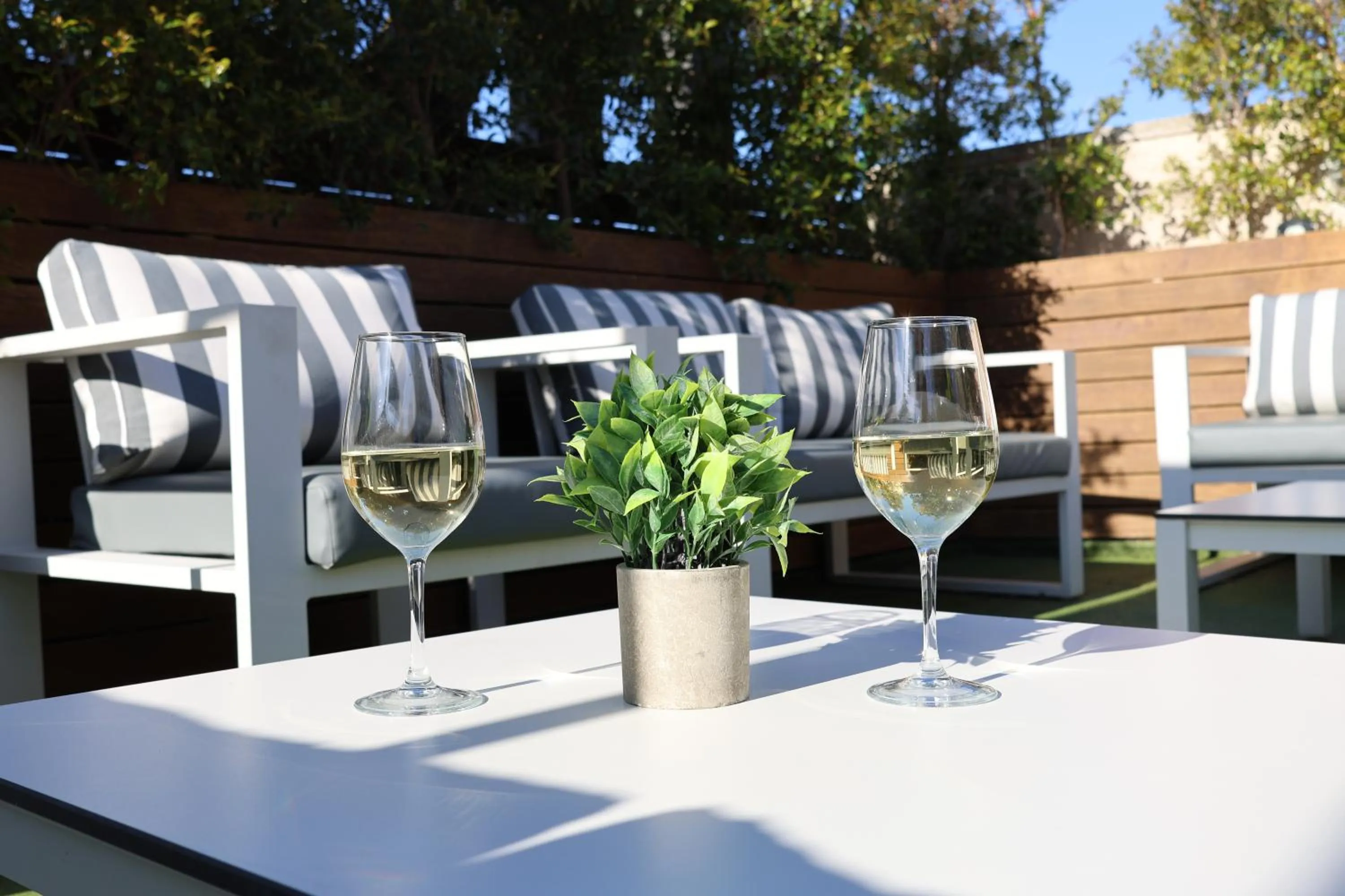 Swimming pool in Port Eugeni