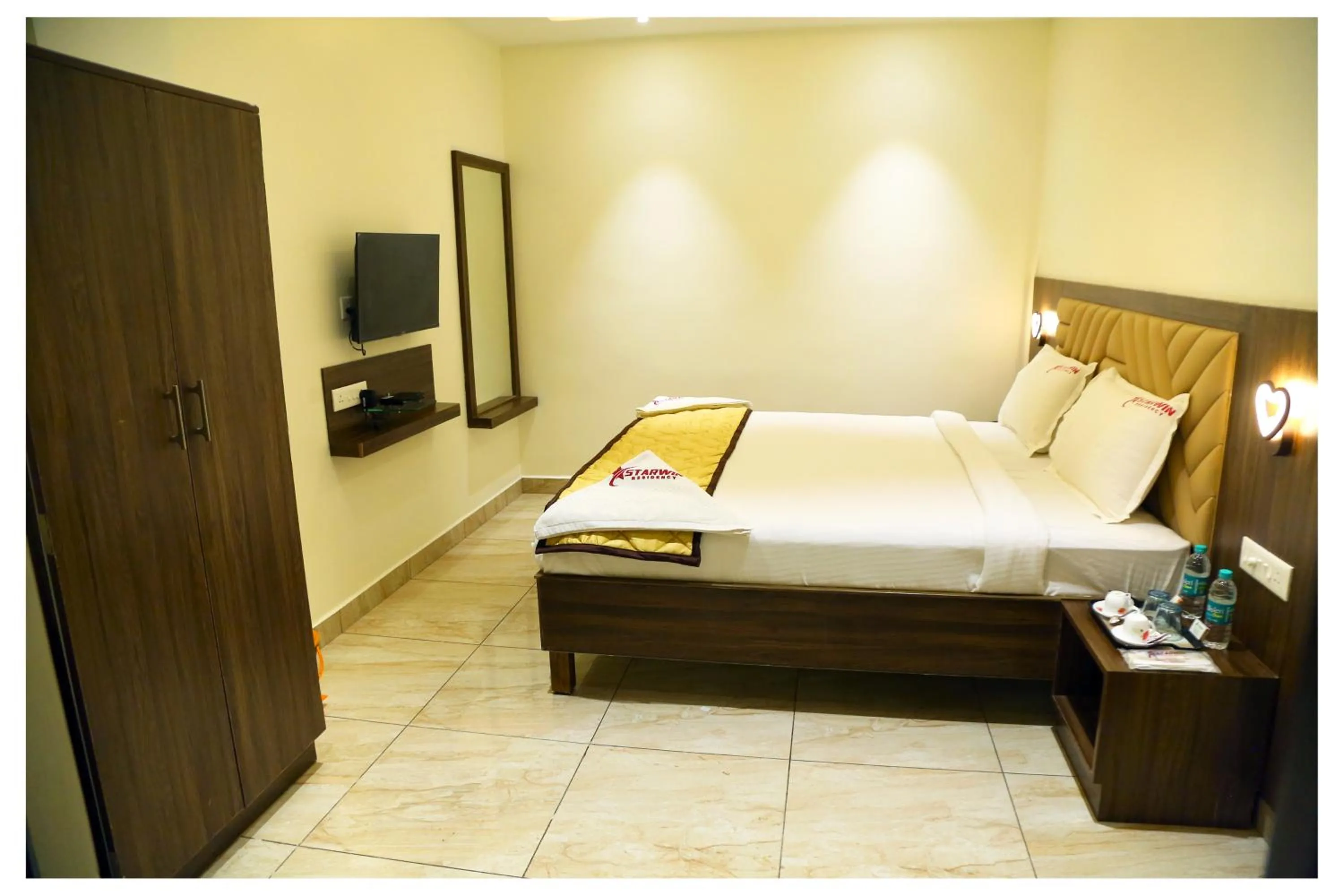 Bedroom, Bed in Starwin Residency