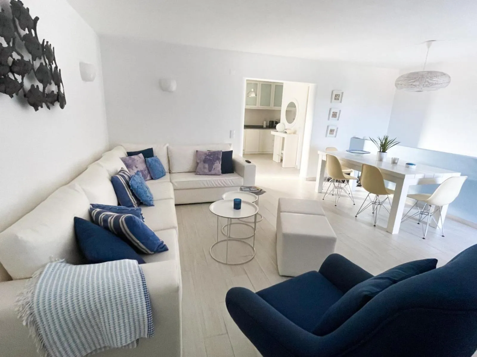 Living room in Beautiful apartment set in the heart of Quinta - Newly Refurbished