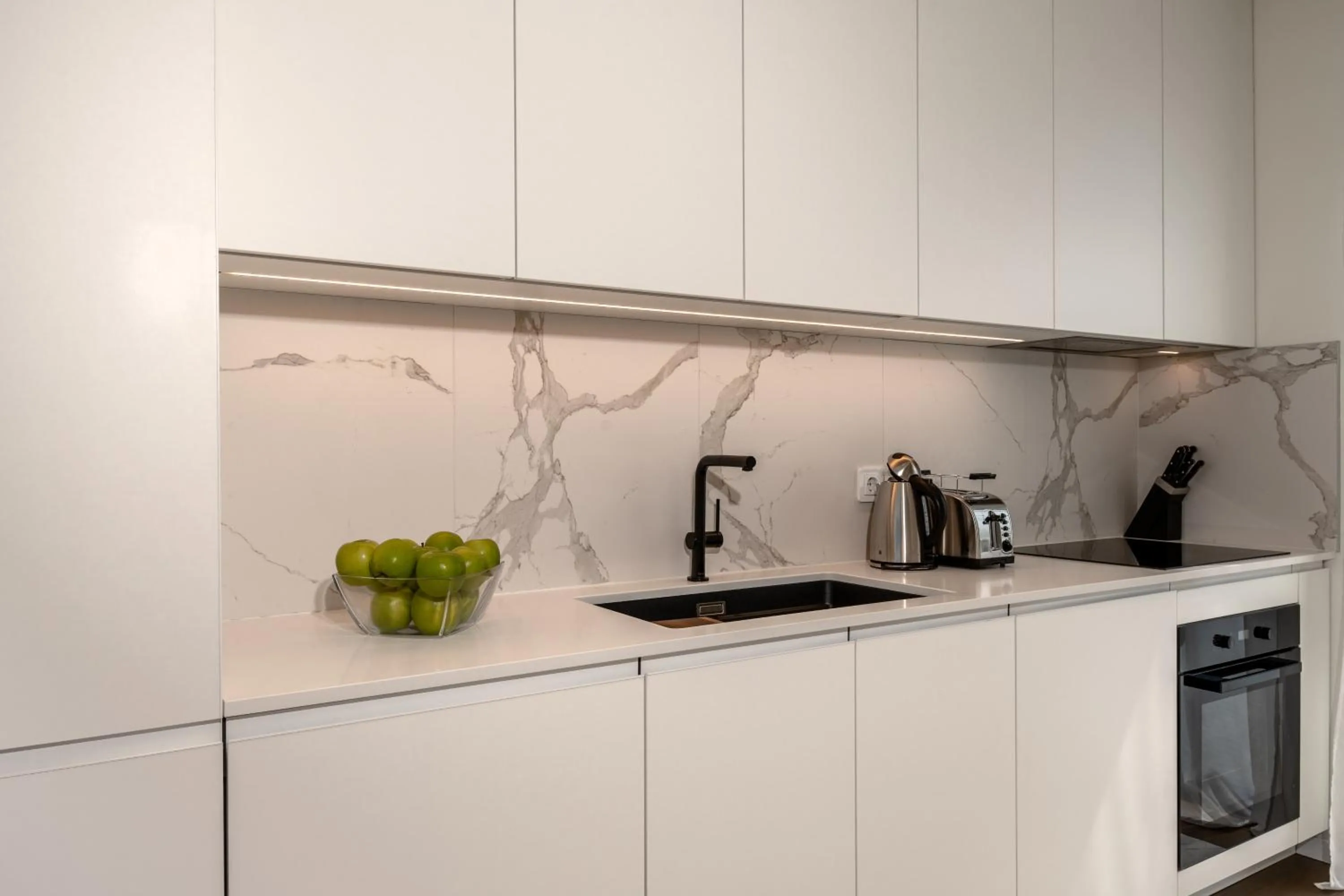 Coffee/tea facilities in Petram Resort & Residences