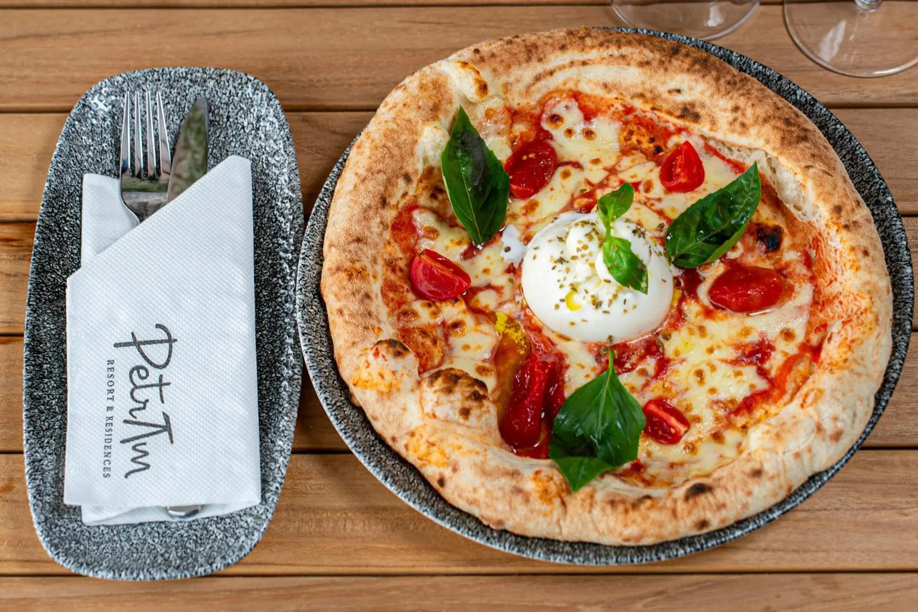 Restaurant/places to eat in Petram Resort & Residences Restaurant/places to eat in Petram Resort & Residences