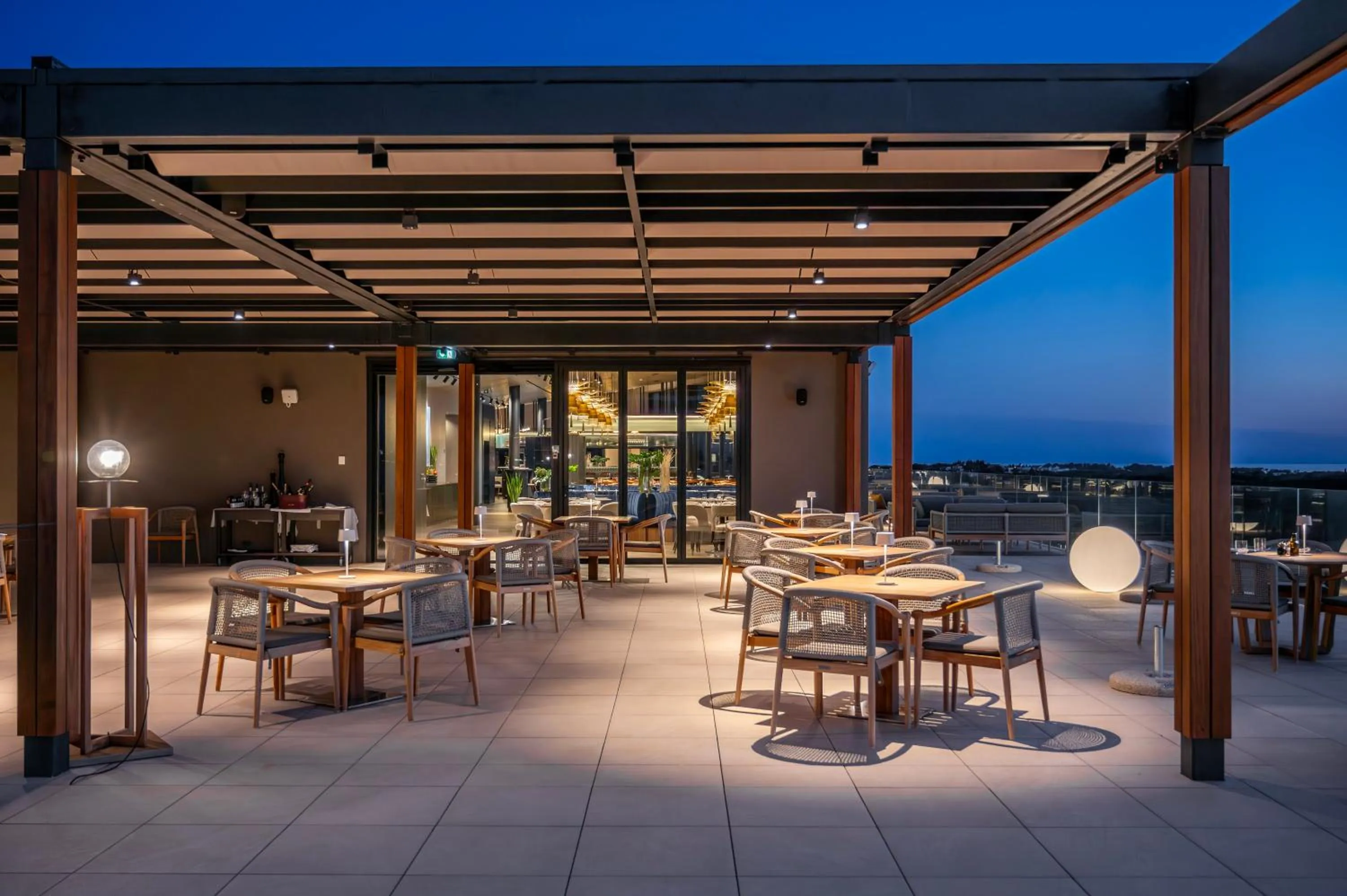 Restaurant/places to eat in Petram Resort & Residences