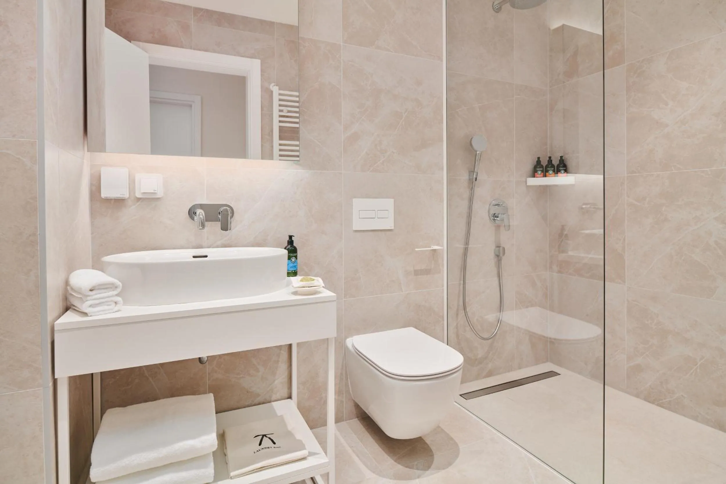 Shower in Petram Resort & Residences