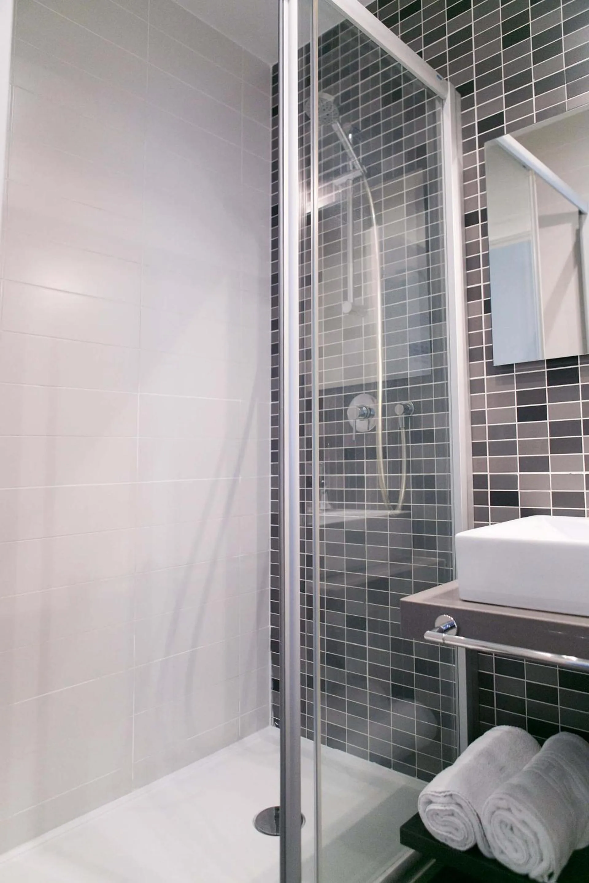 Shower in Blanc Guest House