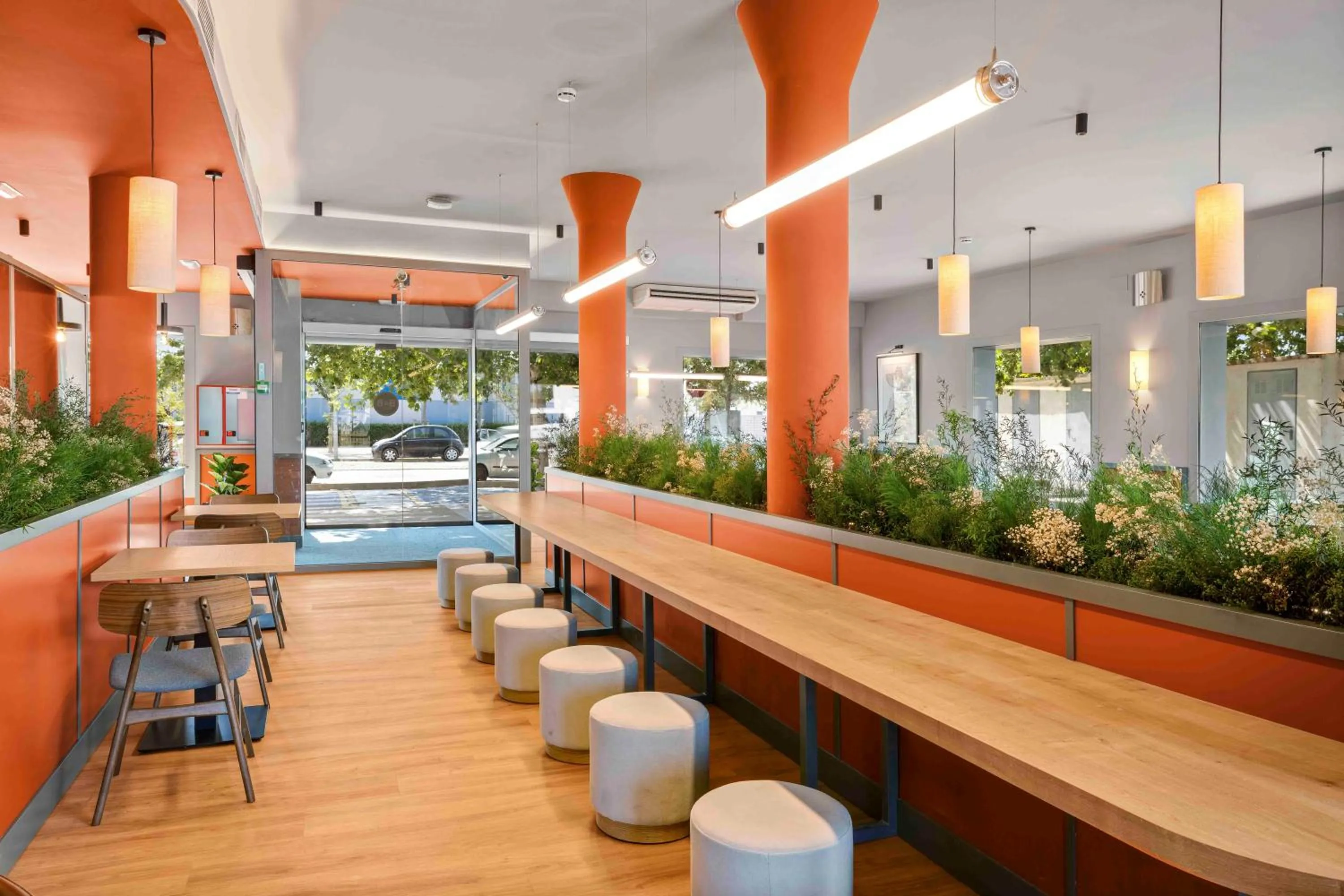 Seating area in B&B HOTEL Figueres