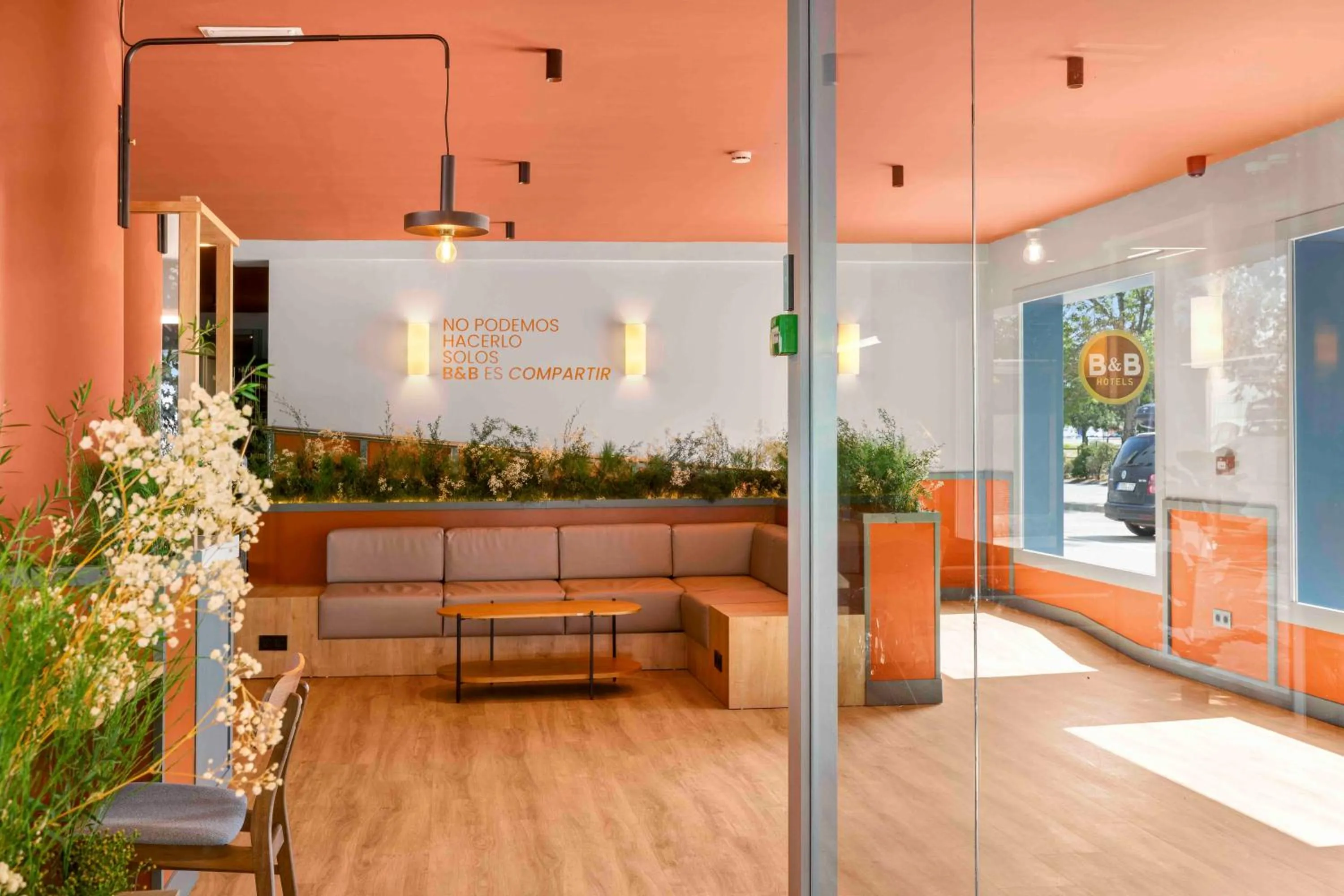 Seating area in B&B HOTEL Figueres